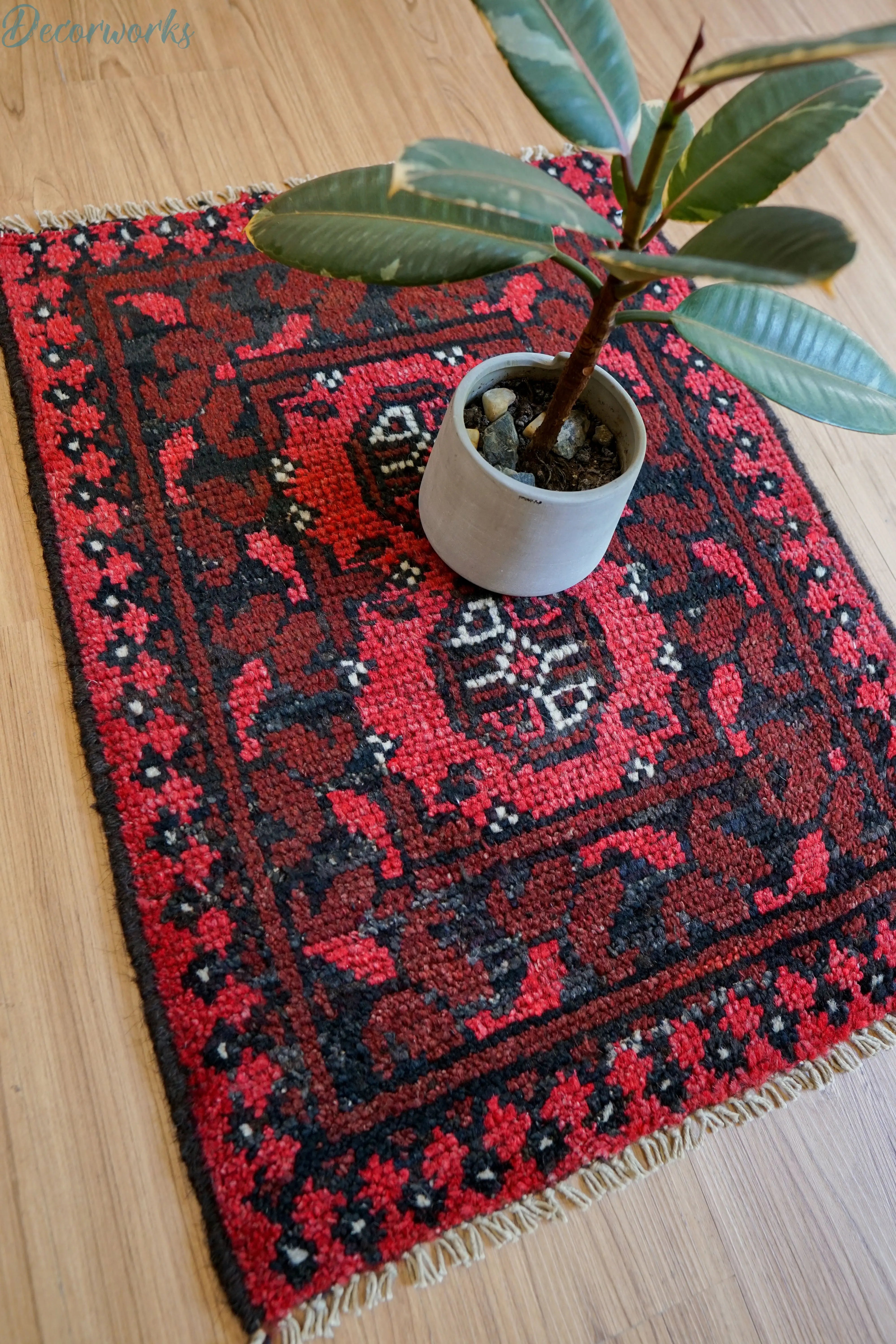 67×52cm トルクメン ボハララグ 手織り絨毯 トライバルラグ