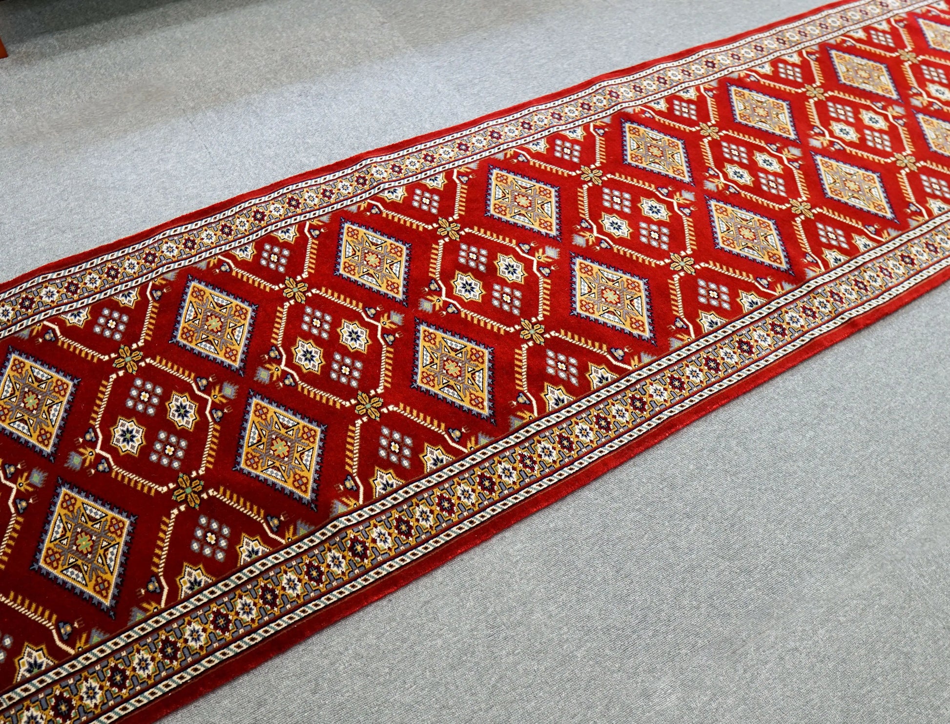 300×80cm  パキスタン手織り絨毯　ランナー Decorworks
