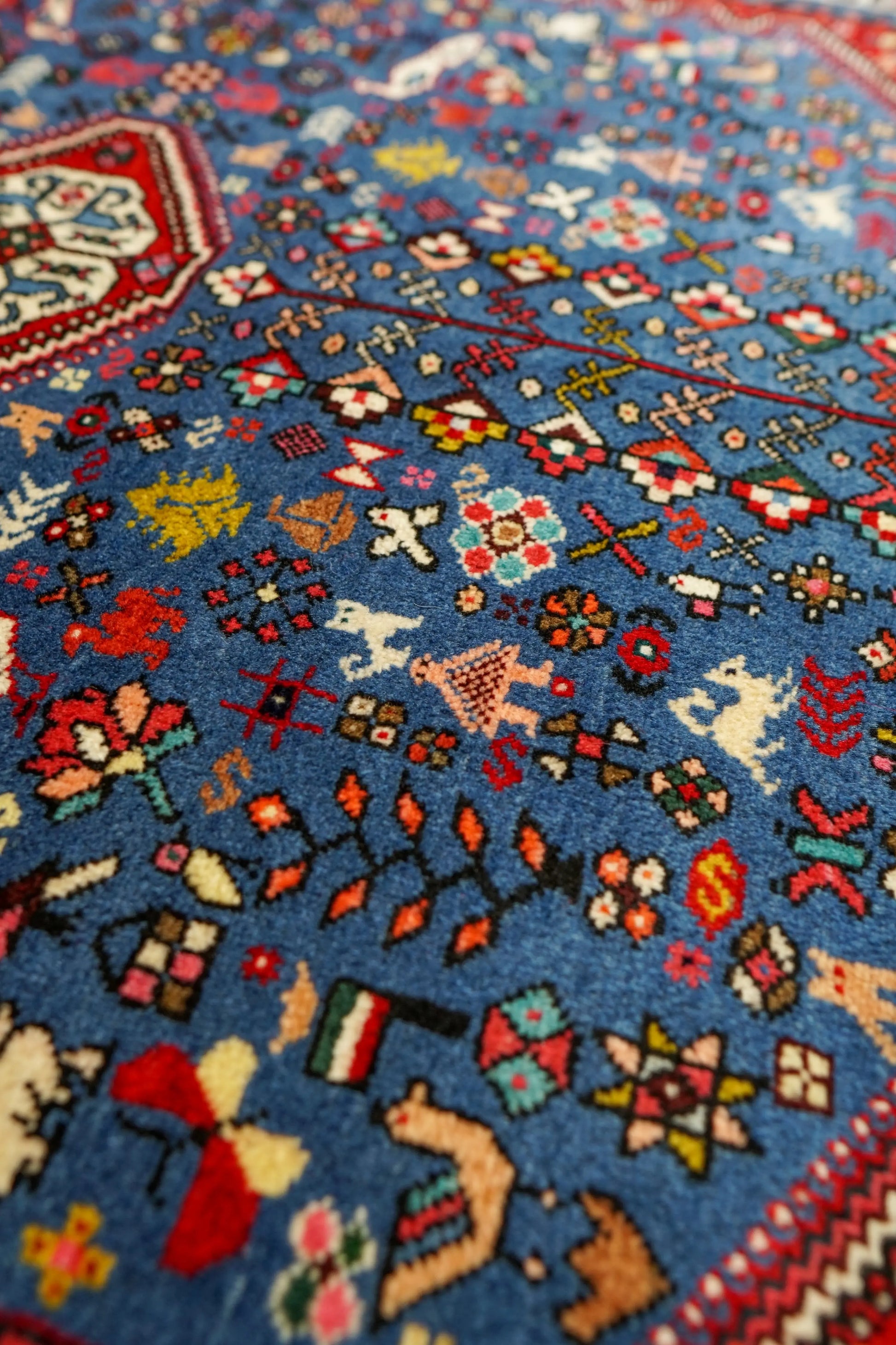 152×105cm　 ペルシャ手織り絨毯 アバデ Decorworks