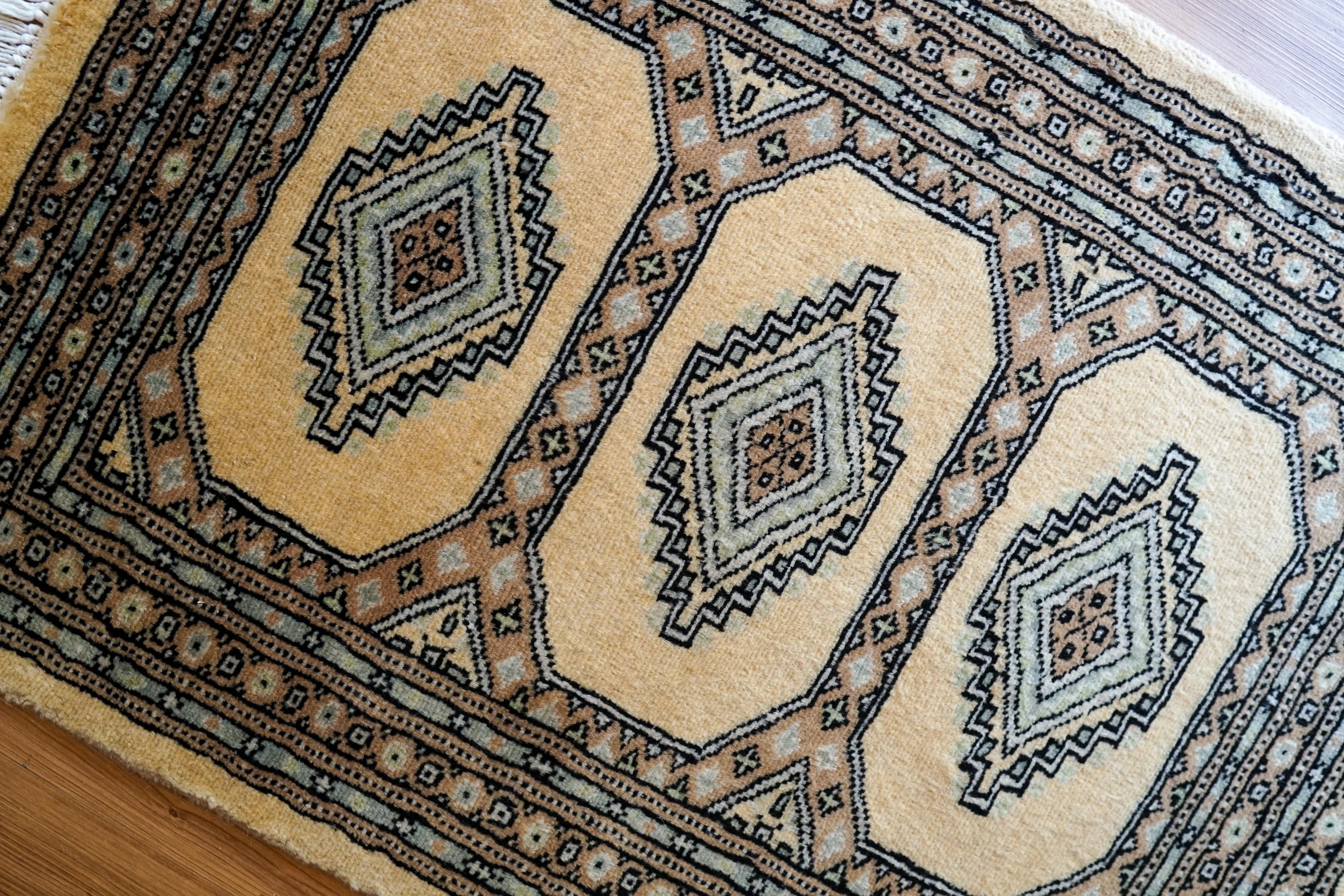 【訳あり特価】パキスタン製 手織り絨毯 約180cm x 125cm パキスタン絨毯 66x93cm 手織りラグ 青 ブルー 玄関マット