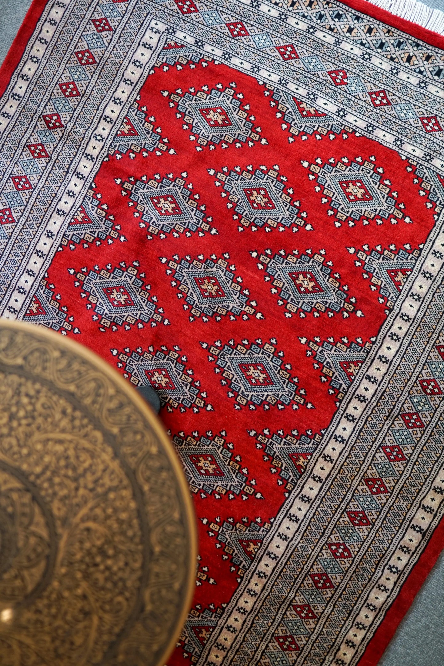 177×130cm  パキスタン手織り絨毯 Decorworks
