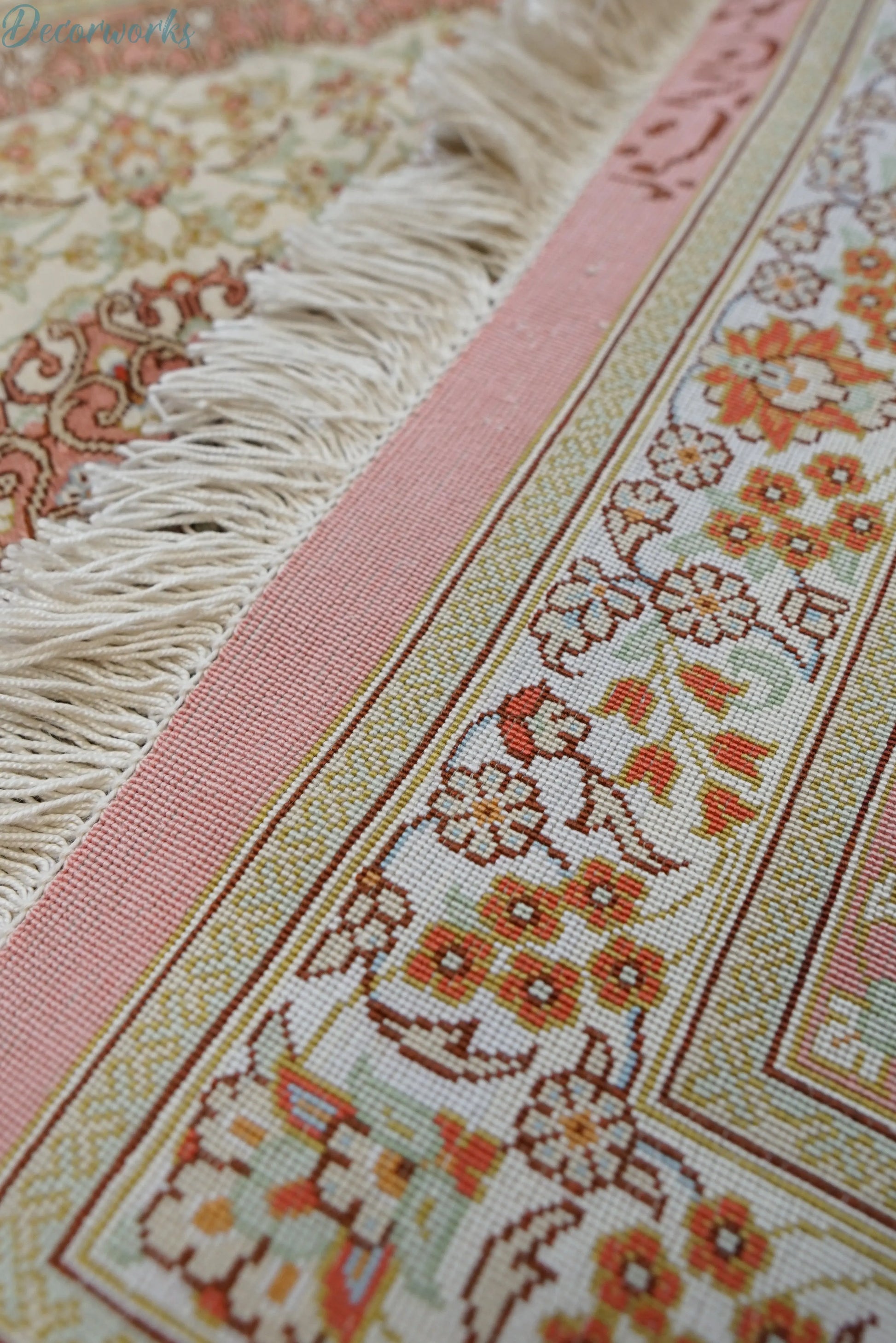90×57cm　 ペルシャ絨毯　クム産　ファテー房　シルク 100%　証明書付 Decorworks