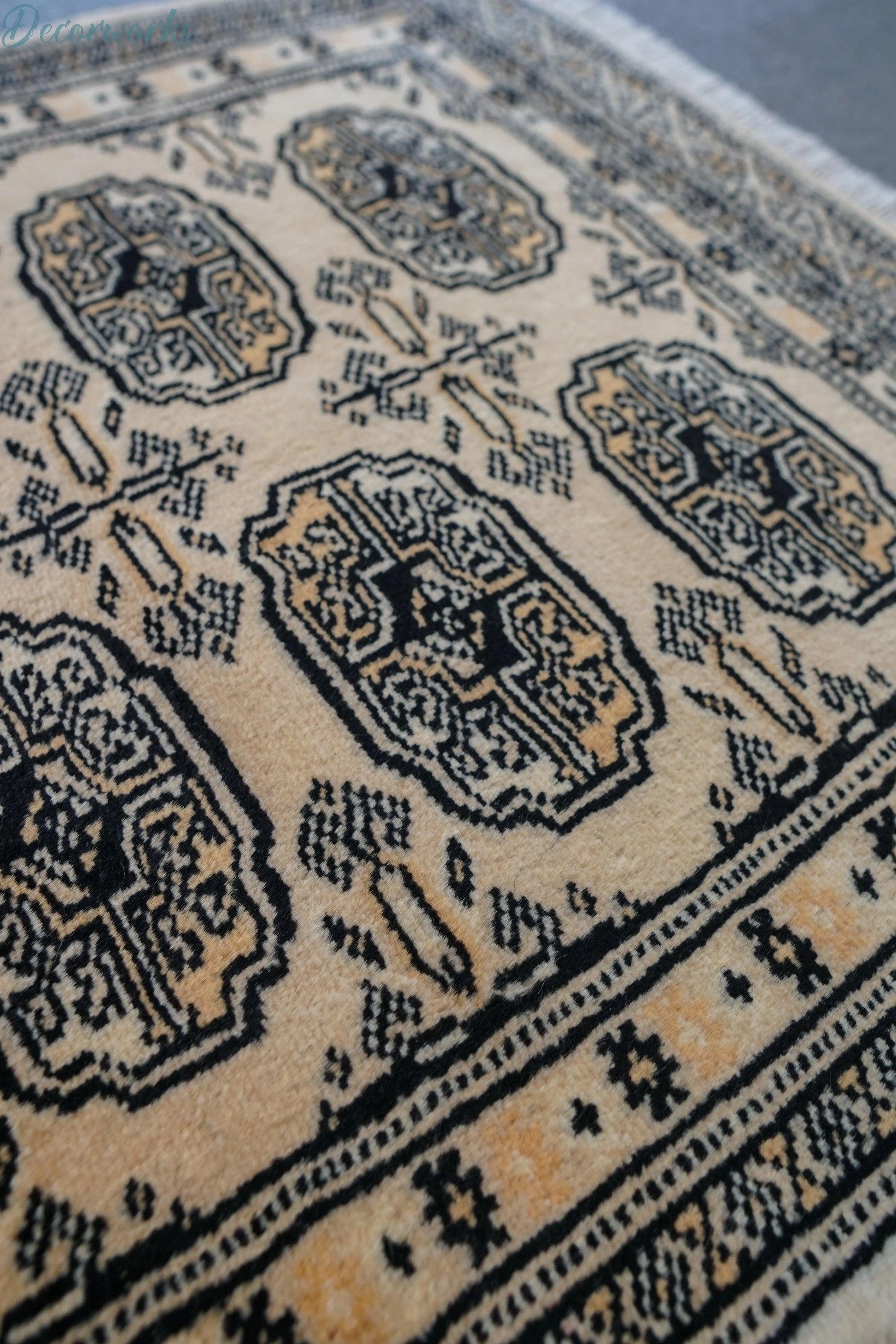 90×63cm パキスタン手織り絨毯 Decorworks