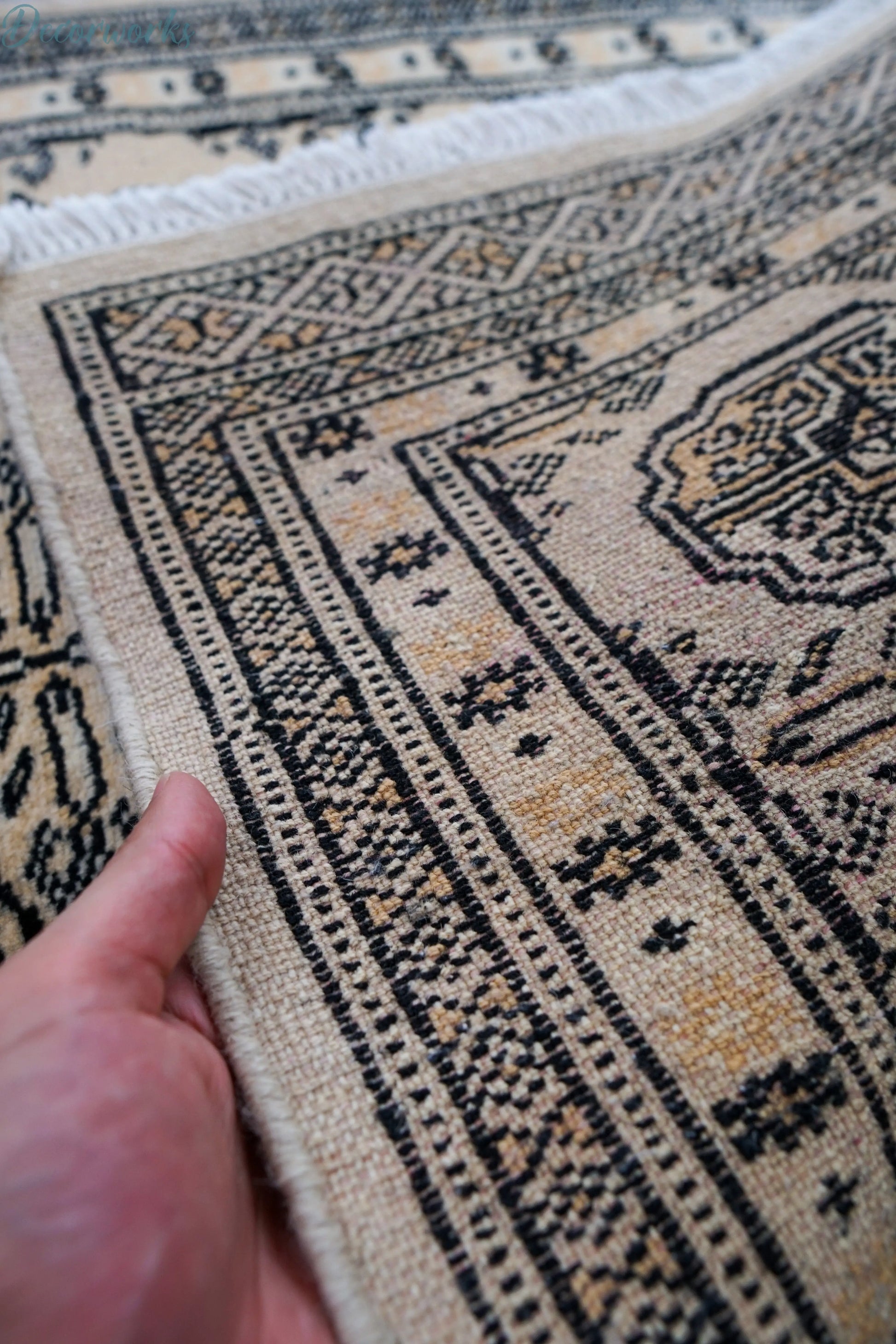 90×63cm パキスタン手織り絨毯 Decorworks