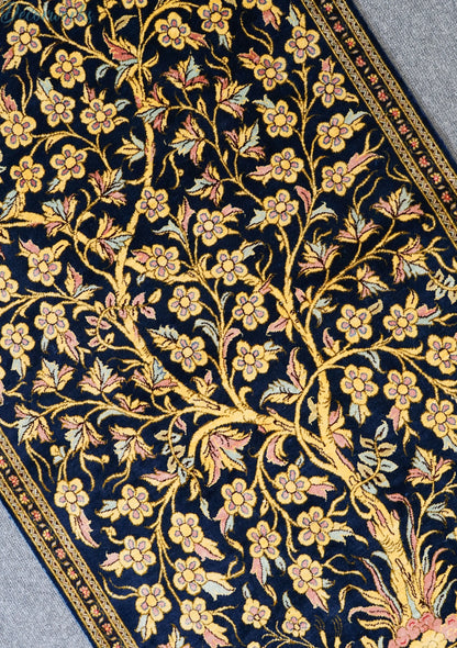 91×58cm　ペルシャクム産の総手織りシルク絨毯　証明書付 - Decorworks
