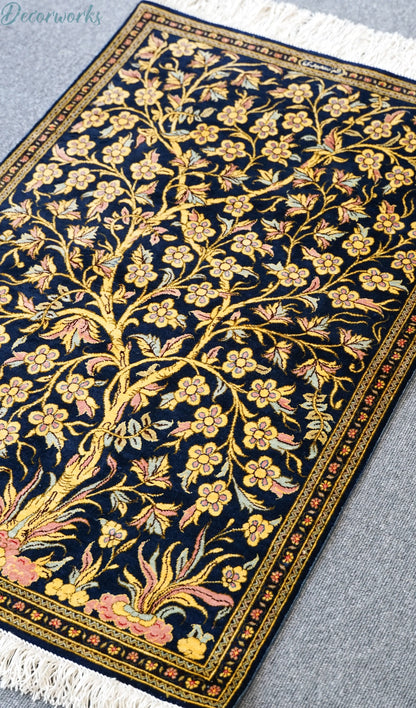 91×58cm　ペルシャクム産の総手織りシルク絨毯　証明書付 - Decorworks