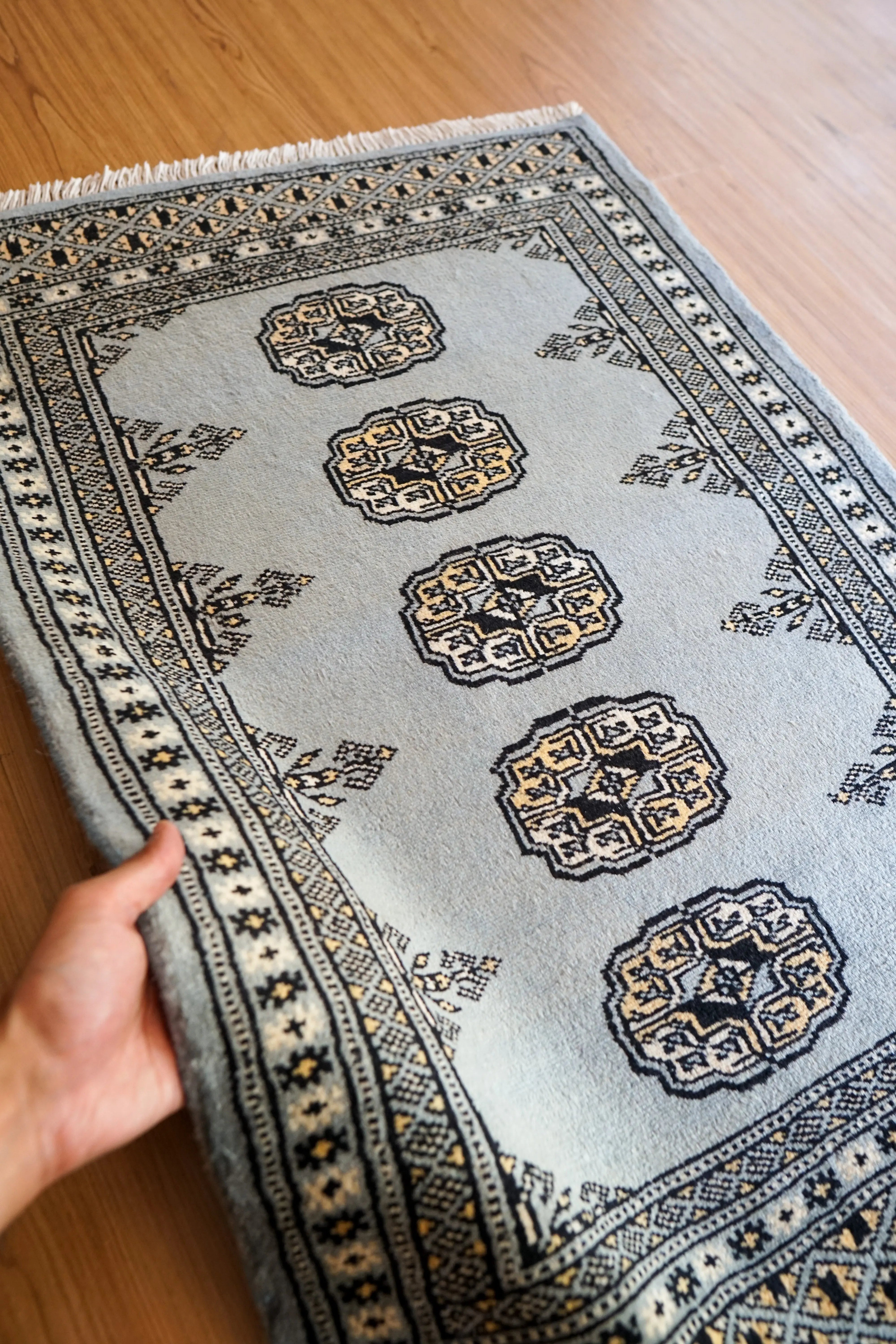 パキスタン手織り絨毯 93×62cm トルクメン柄 ボハララグ 玄関マット