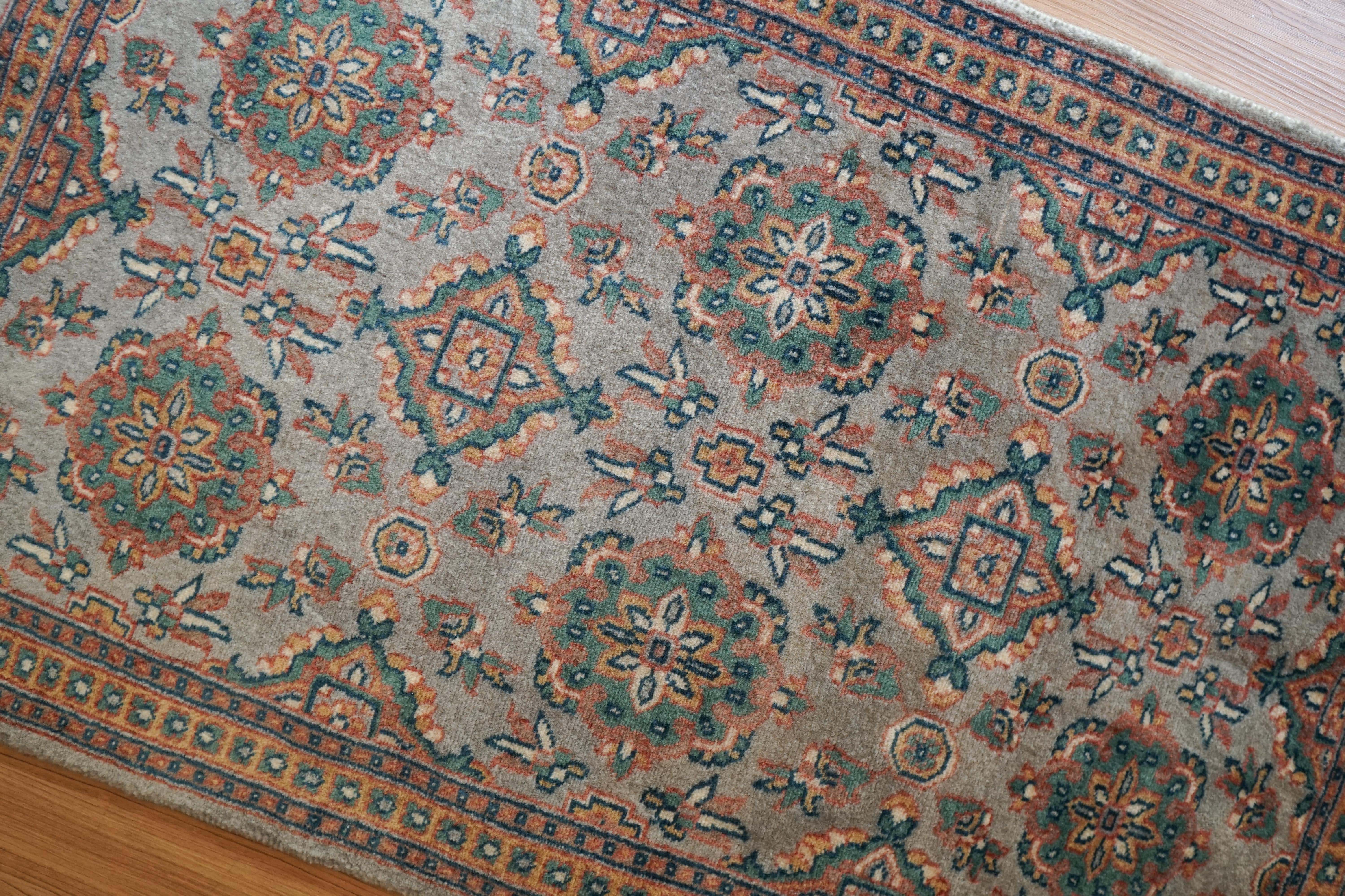 94×65cm パキスタン手織り絨毯 94×65cm パキスタン手織り絨毯