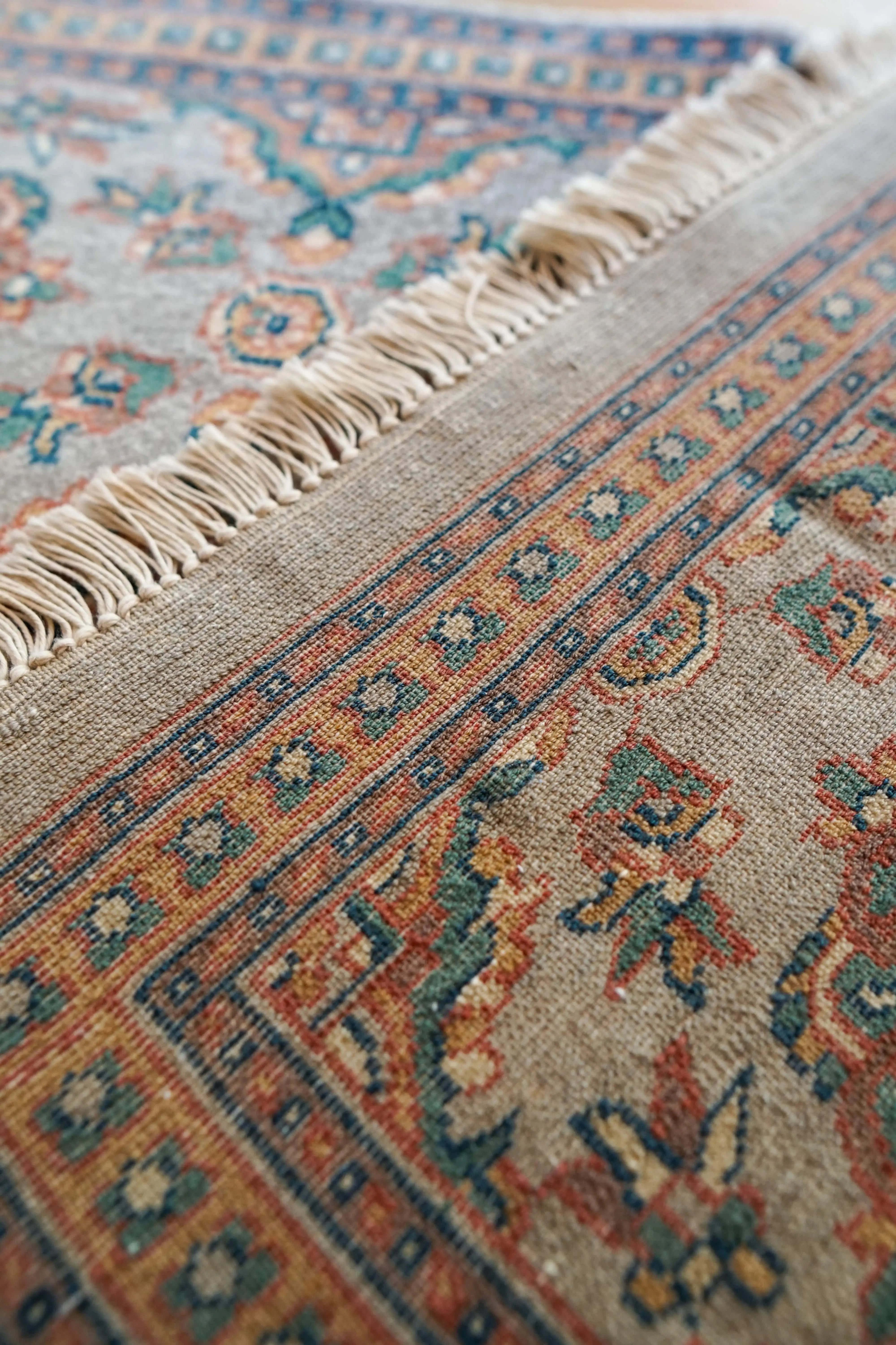 パキスタン手織り絨毯 94×58cm – メリノウール使用 Fine quality