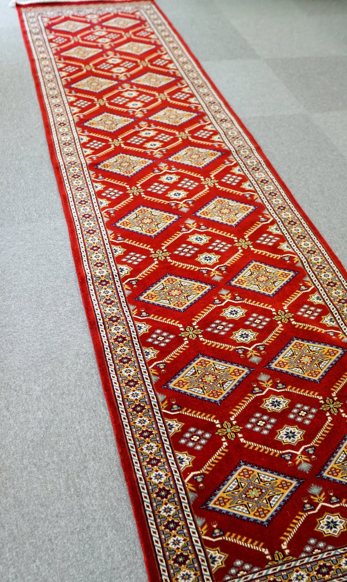300×80cm  パキスタン手織り絨毯　ランナー Decorworks