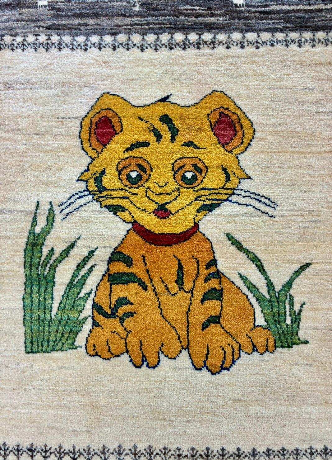  手織りペルシャ絨毯 カシュクリ ギャッベ リズ　バフト ギャベ 91×65cm｜高密度ウール・やわらかく丈夫 ライオン（子トラ）柄 玄関マット