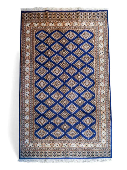  パキスタン手織り絨毯 185×126cm . トライバルラグ