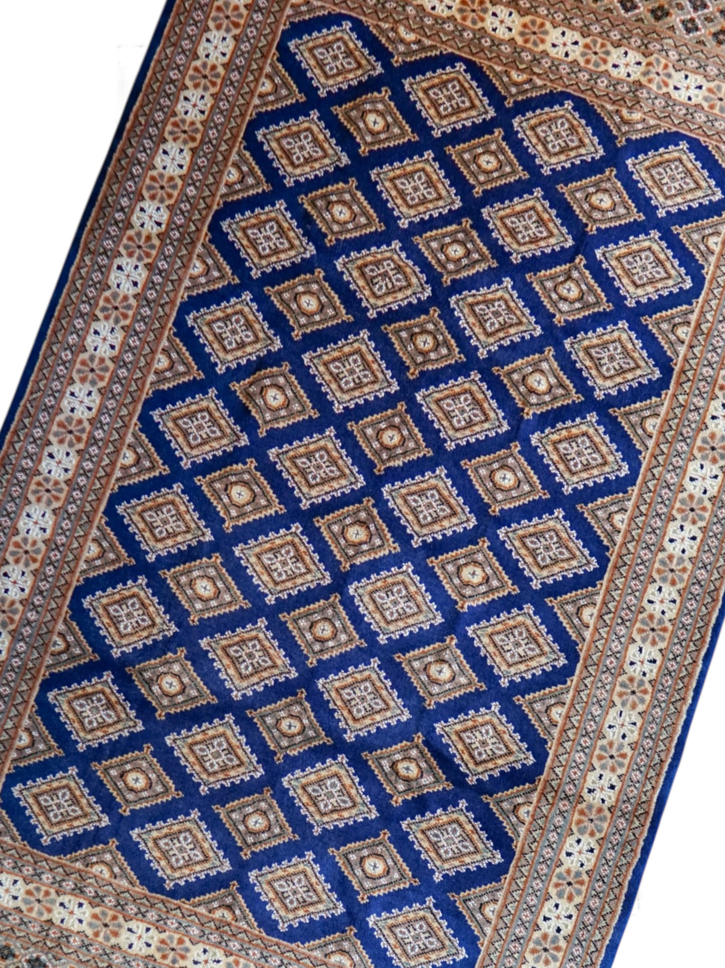  パキスタン手織り絨毯 185×126cm . トライバルラグ