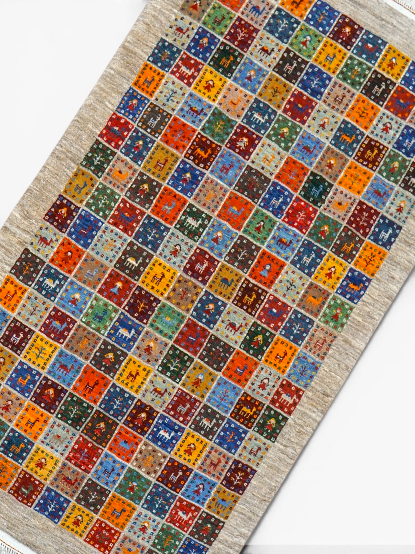  ペルシャ絨毯 手織りカシュクリギャッベ 188×118cm リズバフト