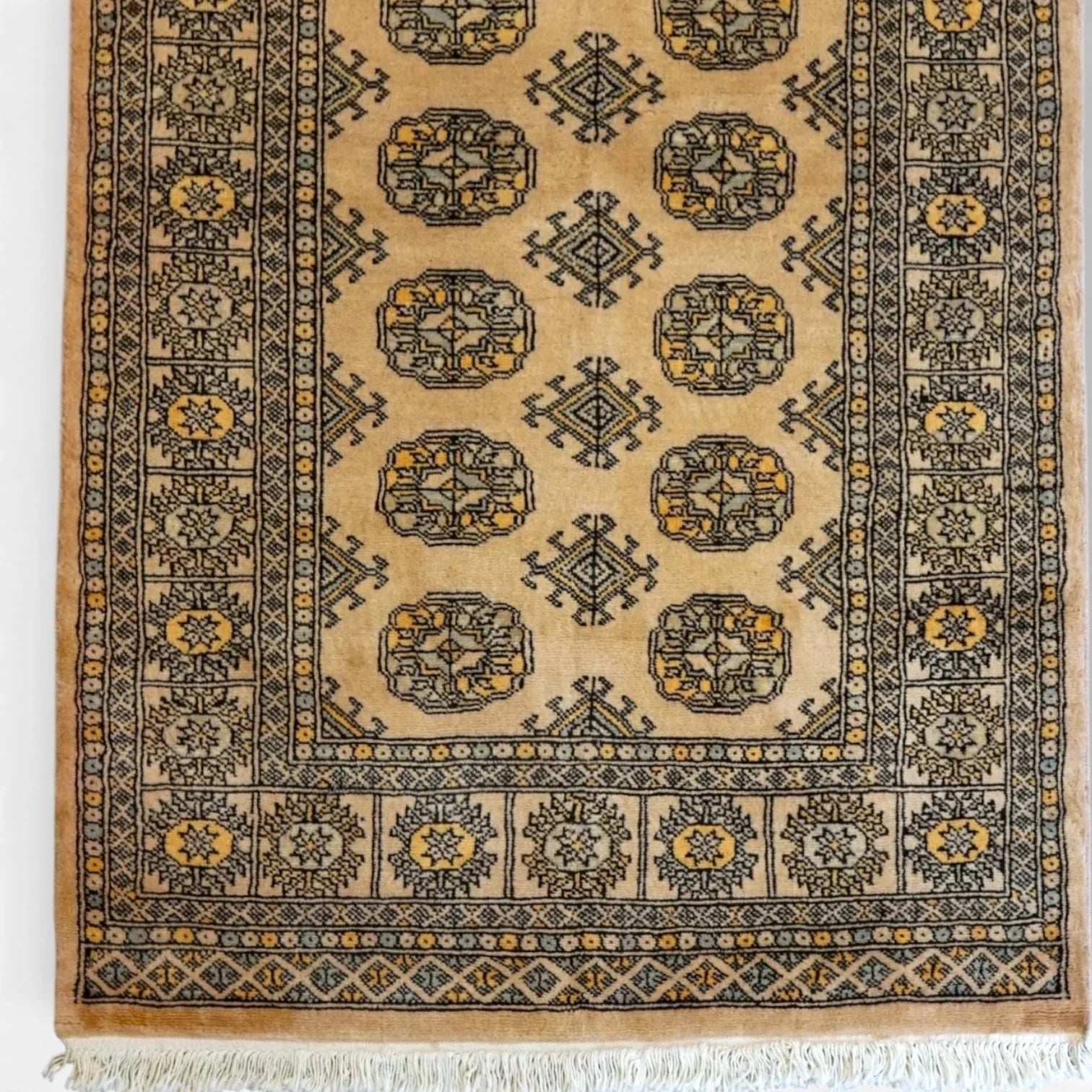  パキスタン手織り絨毯 155×94cm