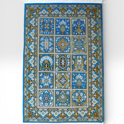  手織り ペルシャ絨毯 ナイン産 194×140cm