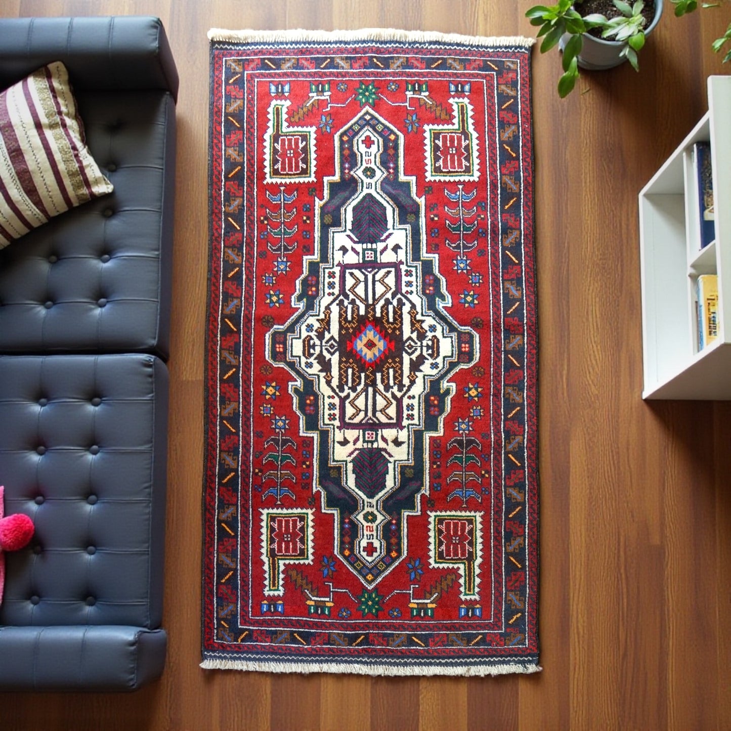  ペルシャ 絨毯 バルーチ 手織り トライバルラグ 163×95cm