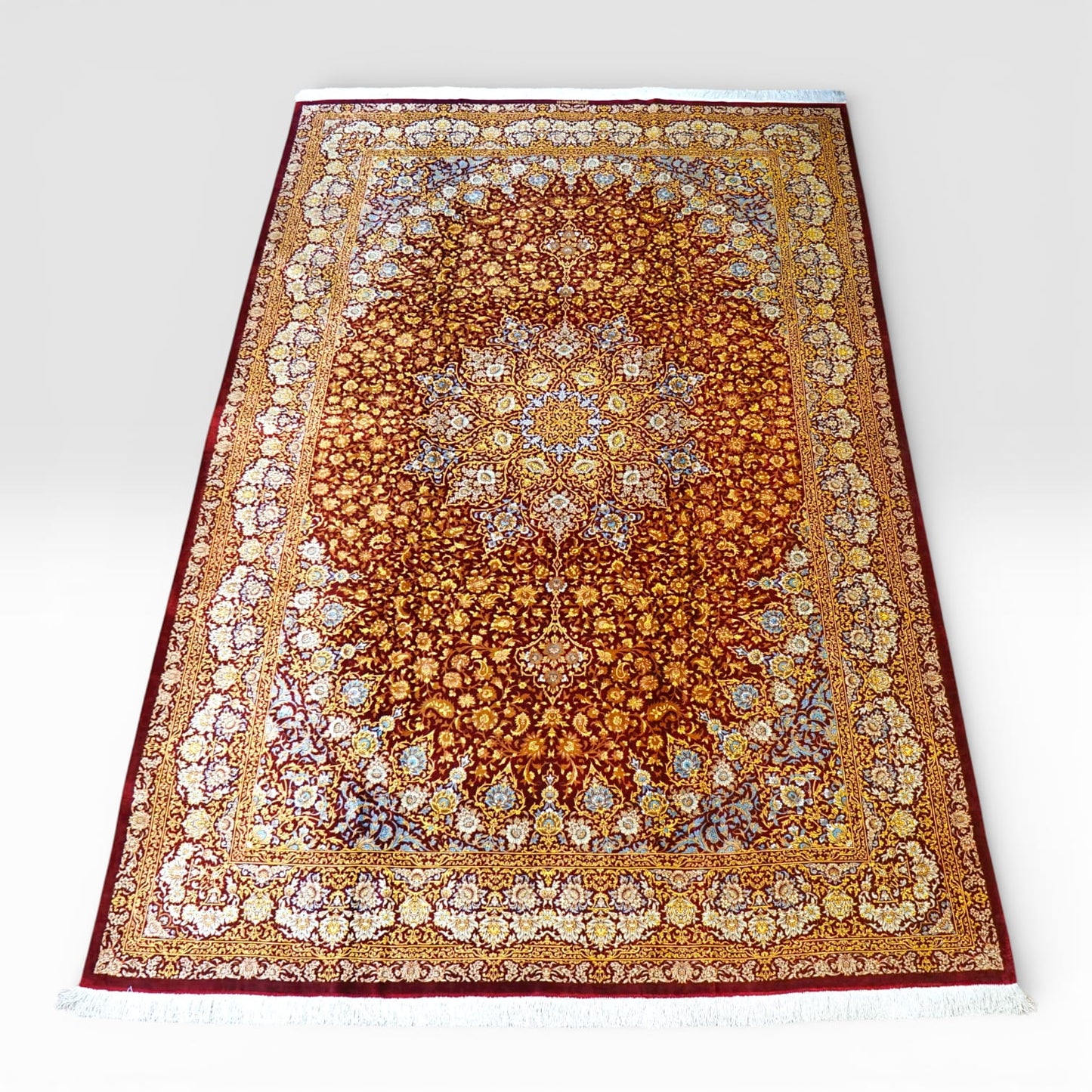 手織りペルシャ絨毯 クム産 アフマディ工房 100％シルク 300×204cm｜総シルク 大判サイズ｜精密メダリオンデザイン