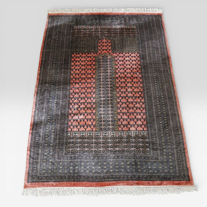 パキスタン手織り絨毯 182×128cm 幾何学ミフラーブデザイン