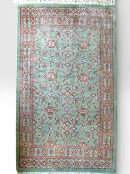 パキスタン手織り絨毯 124×77cm - Decorworks
