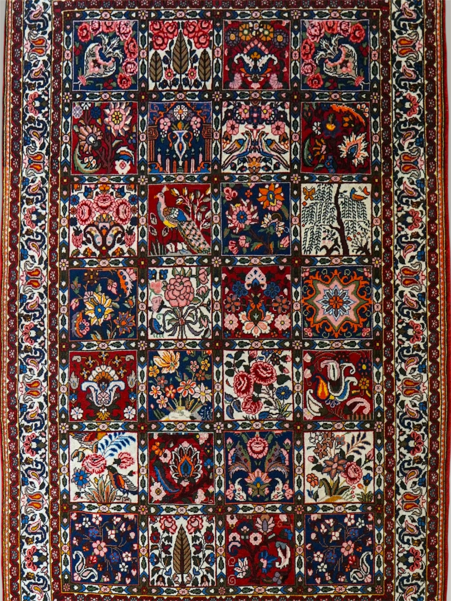  ペルシャ絨毯 バクティアリ産 202×136cm