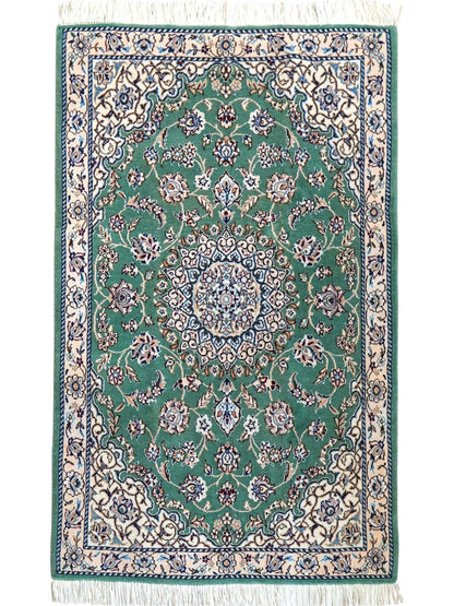  116×78cm ペルシャ手織り絨毯 ナイン産