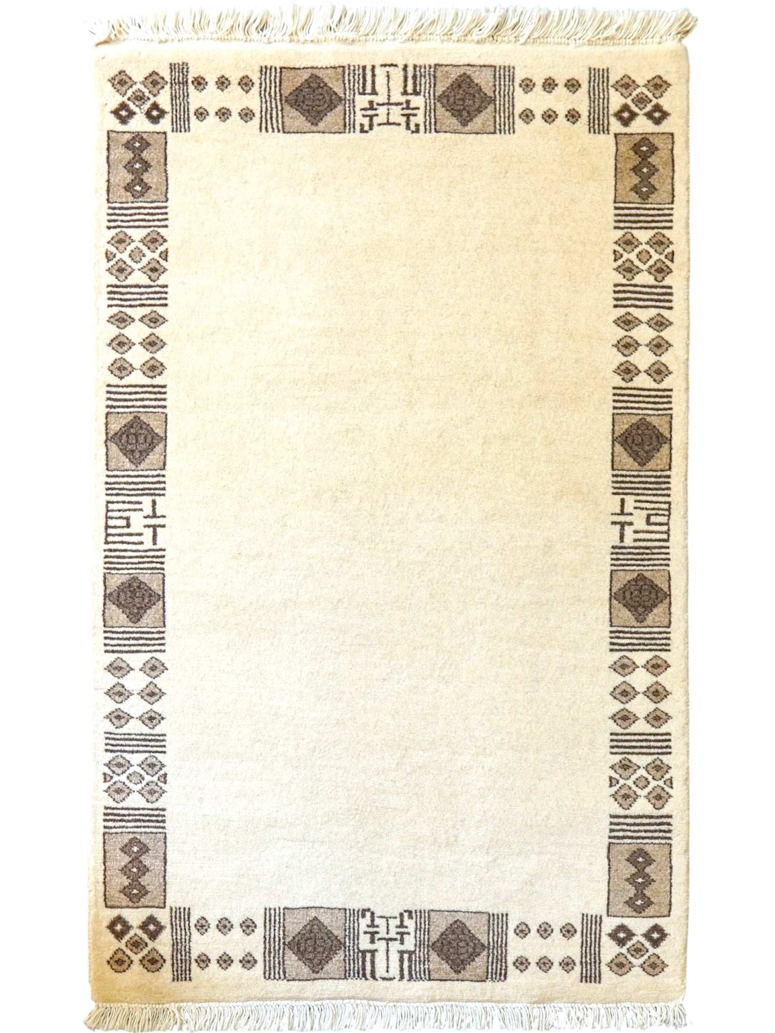  パキスタン手織り絨毯  115×78cm