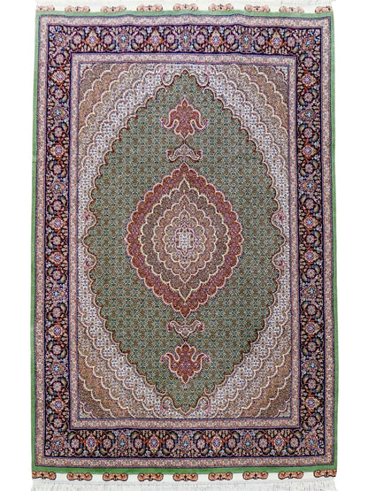  ペルシャ手織り絨毯 タブリーズ産 225×155cm