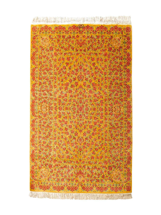  150×100cm　 ペルシャ手織りクム産のシルク100%絨毯 証明書付