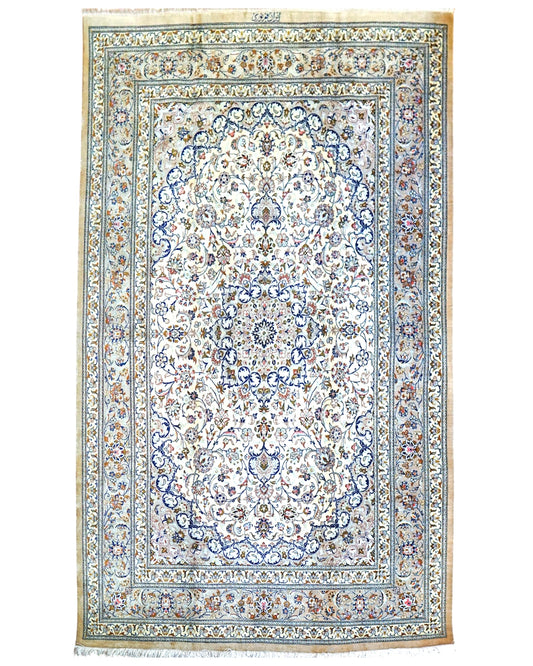  手織りペルシャ絨毯 クム産 ヌーリ工房｜花柄メダリオン 手織りラグ 199×129cm