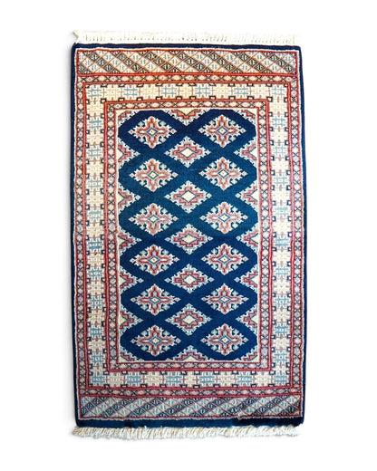  パキスタン手織り絨毯　 93×61cm