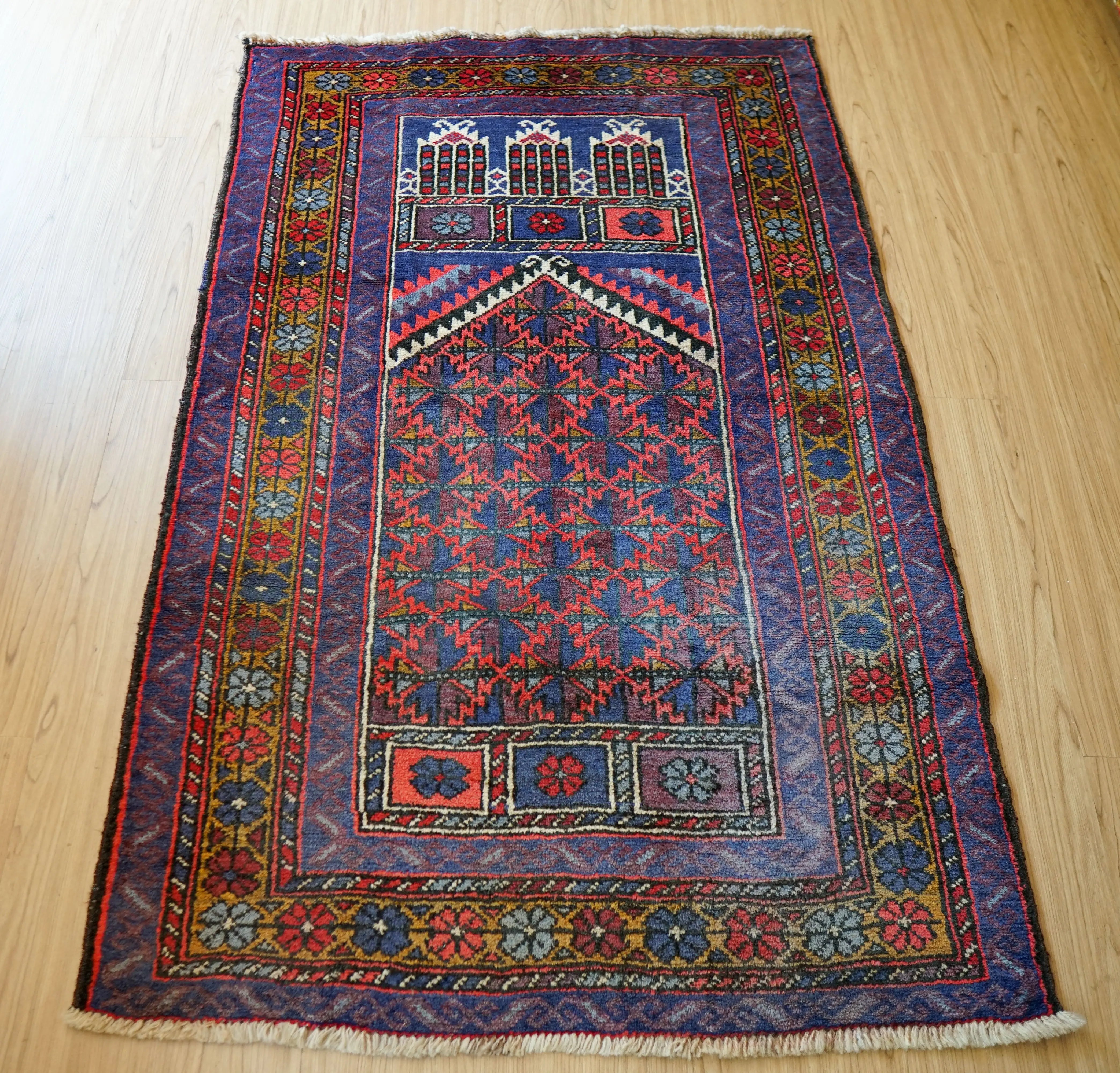 バルーチ族手織り絨毯ヴィンテージ トライバルラグ Prayer Rug