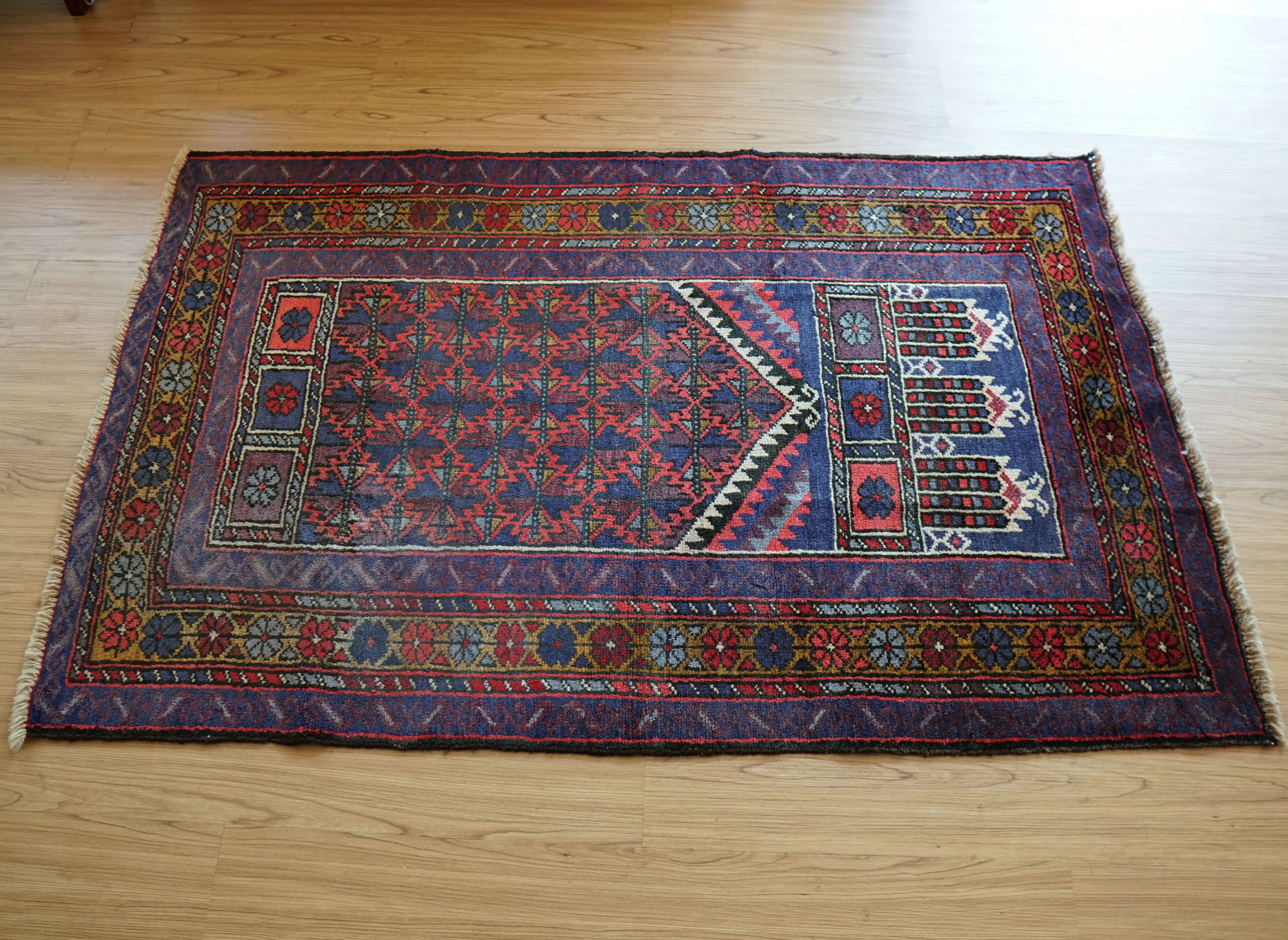 235x124cm トライバルラグ ヴィンテージラグ 手織り絨毯 バルーチ 茶系のアンティークトライバルラグ ペルシアンバルーチ絨毯 オールド