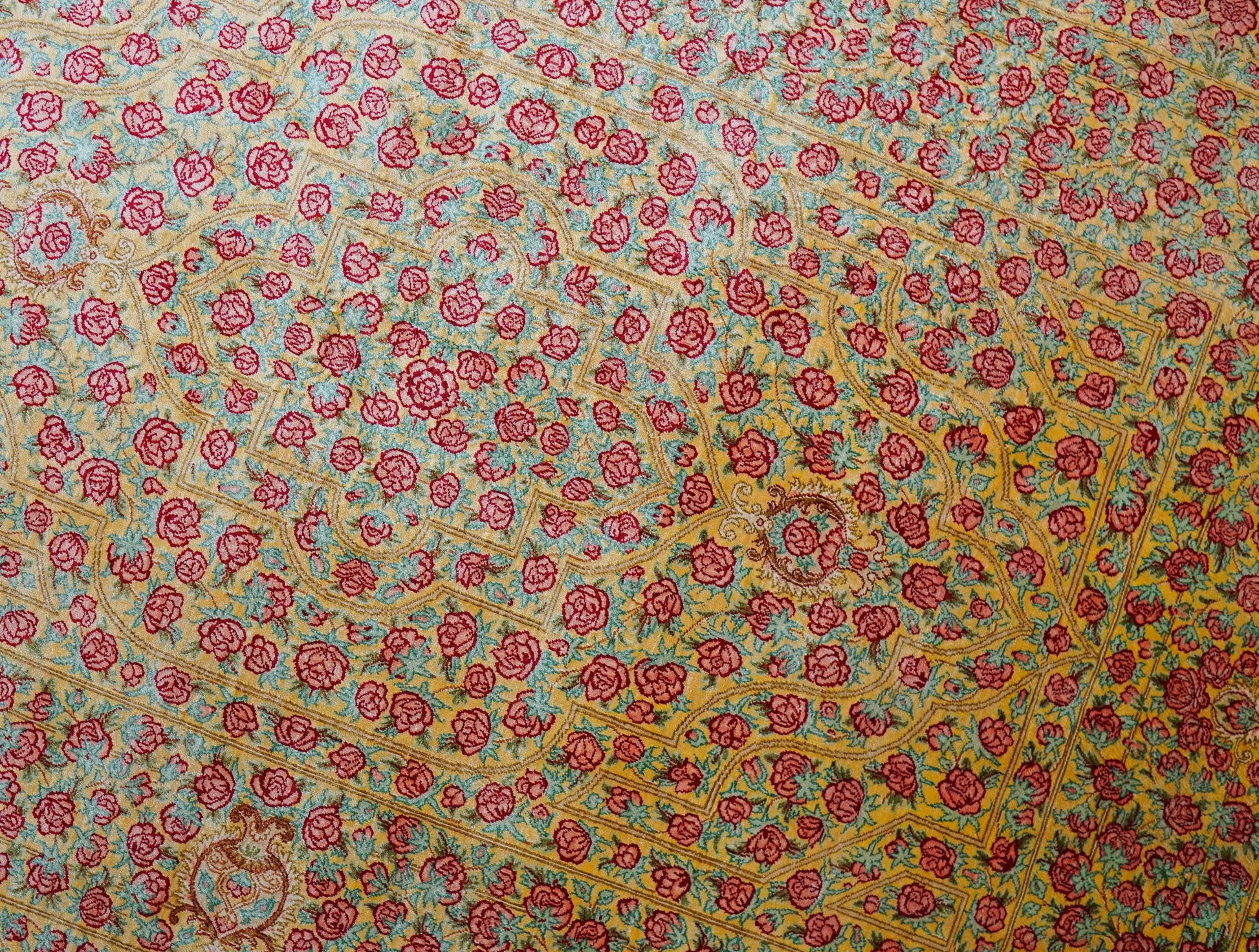 150×100cm　【ペルシャ手織りクム産のシルク100%絨毯】証明書付 Decorworks