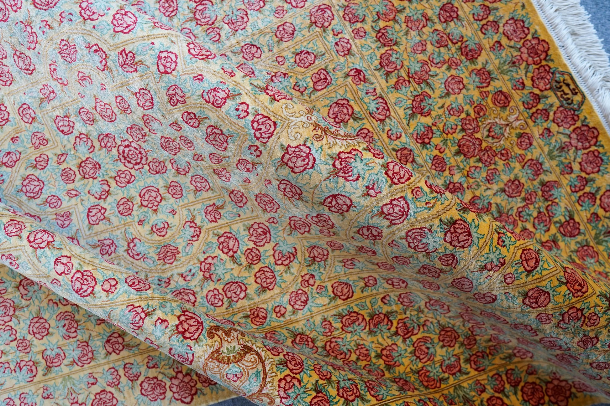 150×100cm　【ペルシャ手織りクム産のシルク100%絨毯】証明書付 Decorworks