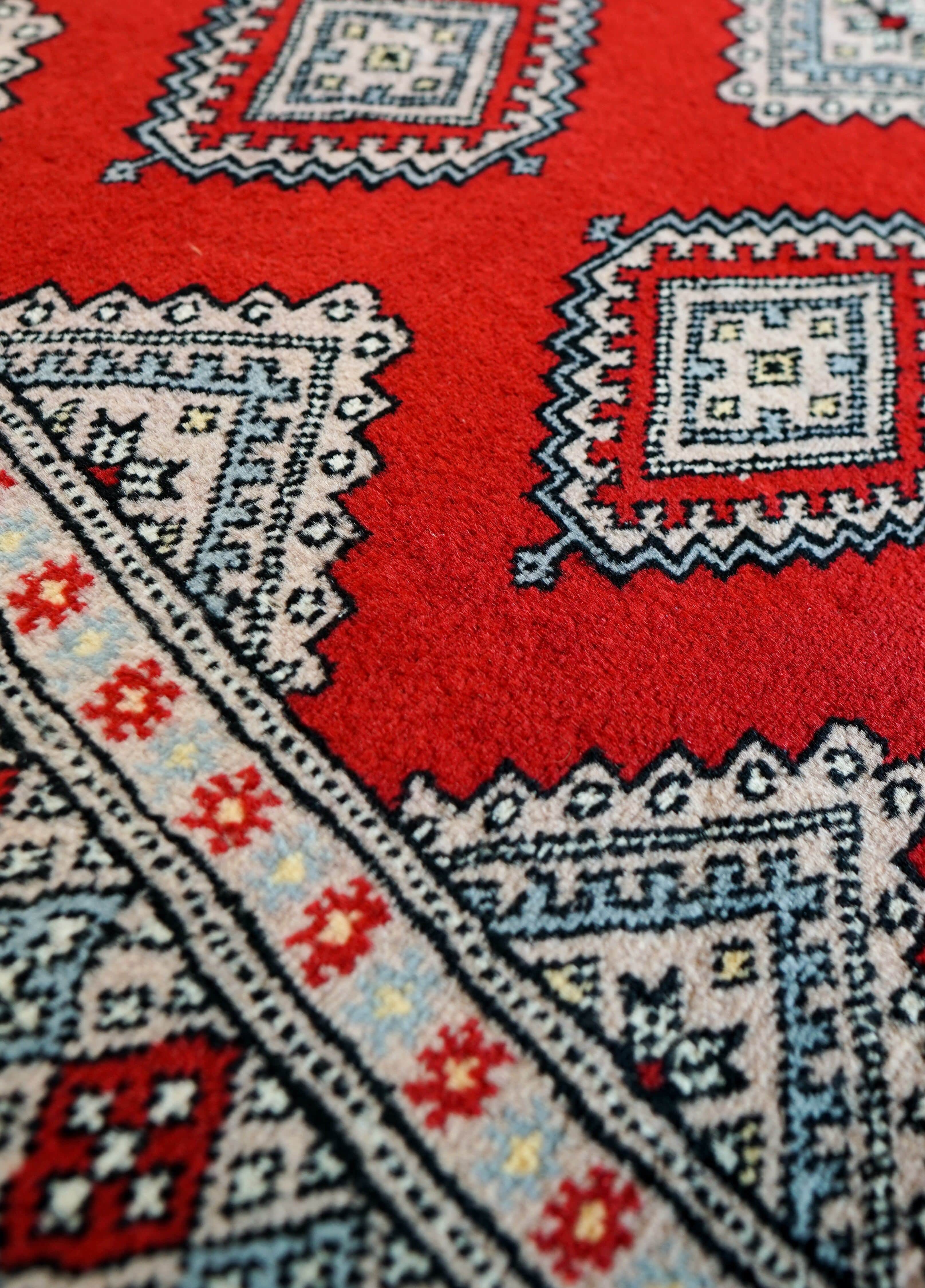 パキスタン手織り絨毯183×126cm – Decorworks