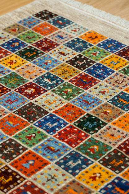  ペルシャ絨毯 手織りカシュクリギャッベ 188×118cm リズバフト