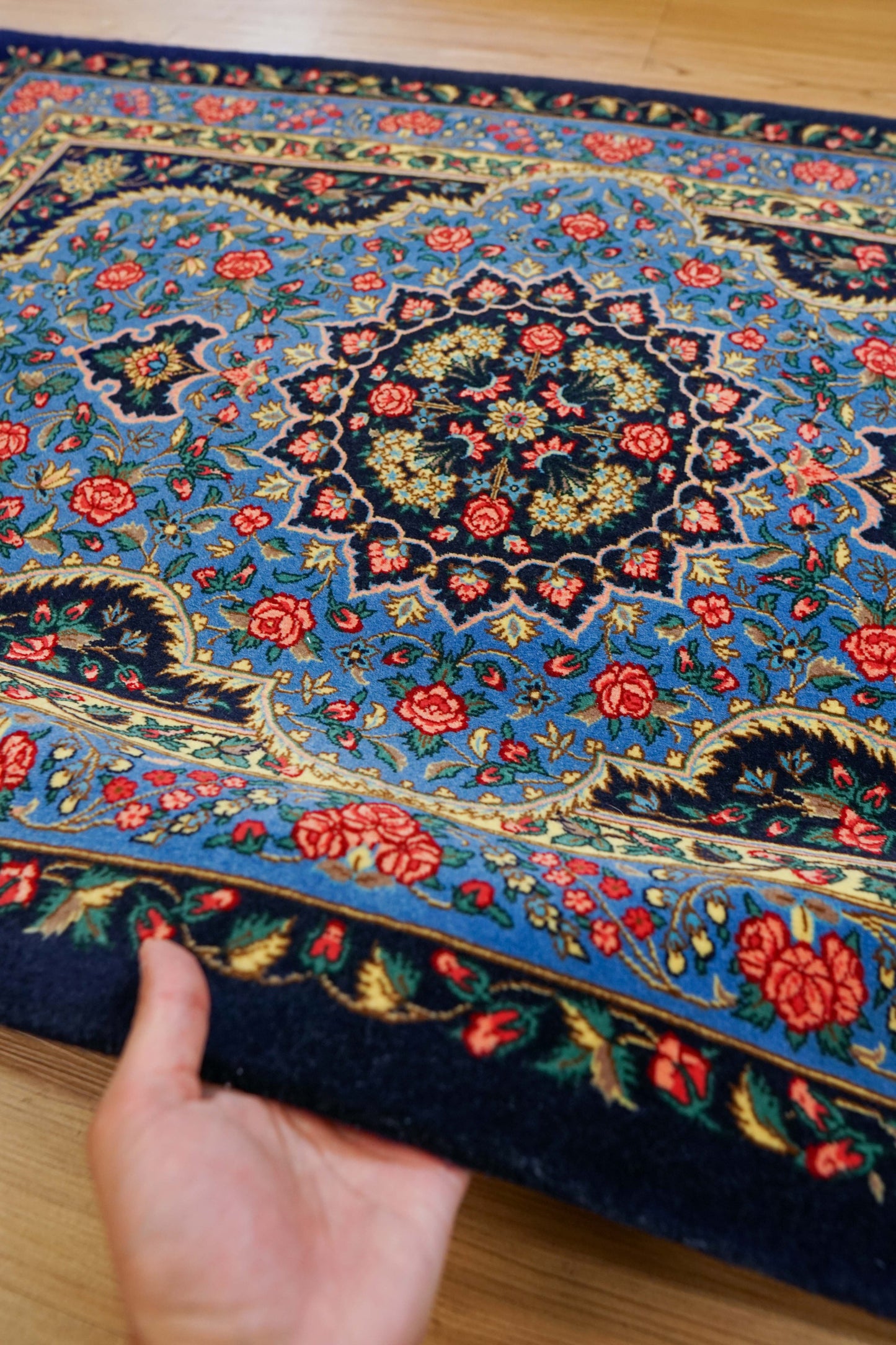  ペルシャ絨毯 クム産ウール ラバファン工房 121×81cm｜コルクウール・シルクフリンジ 手織りペルシャ絨毯