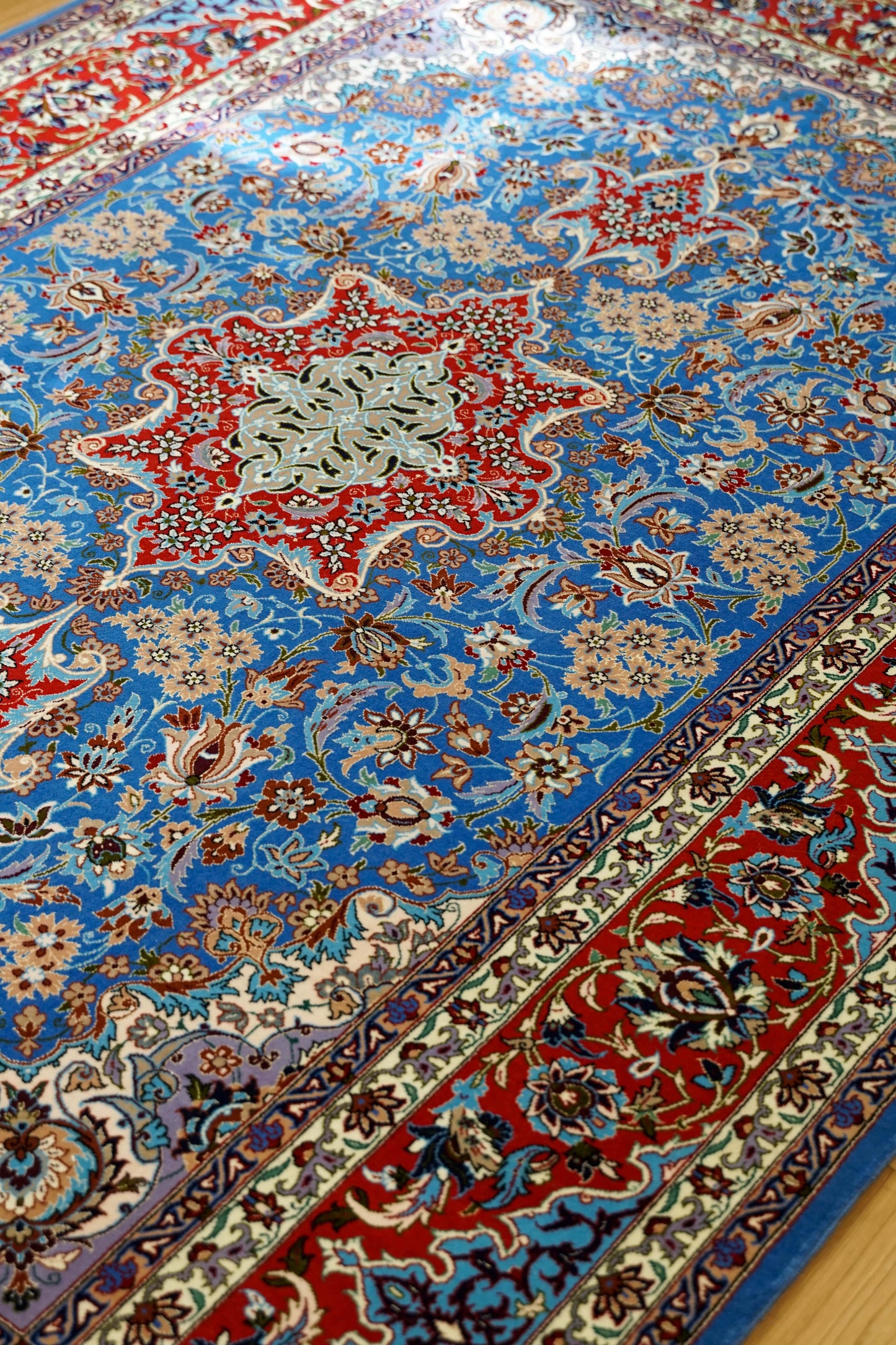  ペルシャ絨毯 イスファハン産 220×150cm  シャジュン房  4661