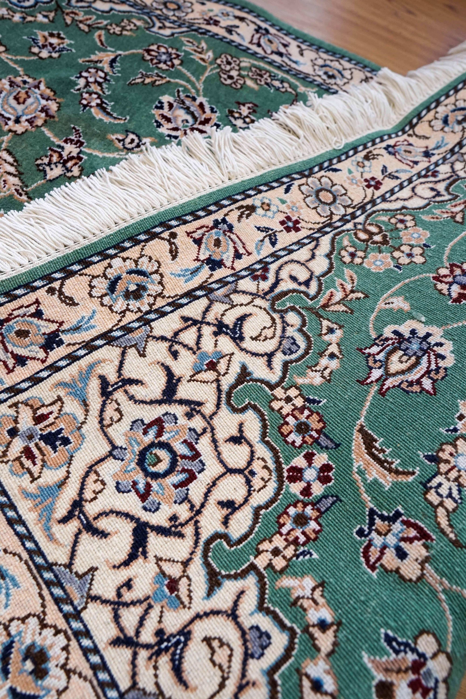  116×78cm ペルシャ手織り絨毯 ナイン産