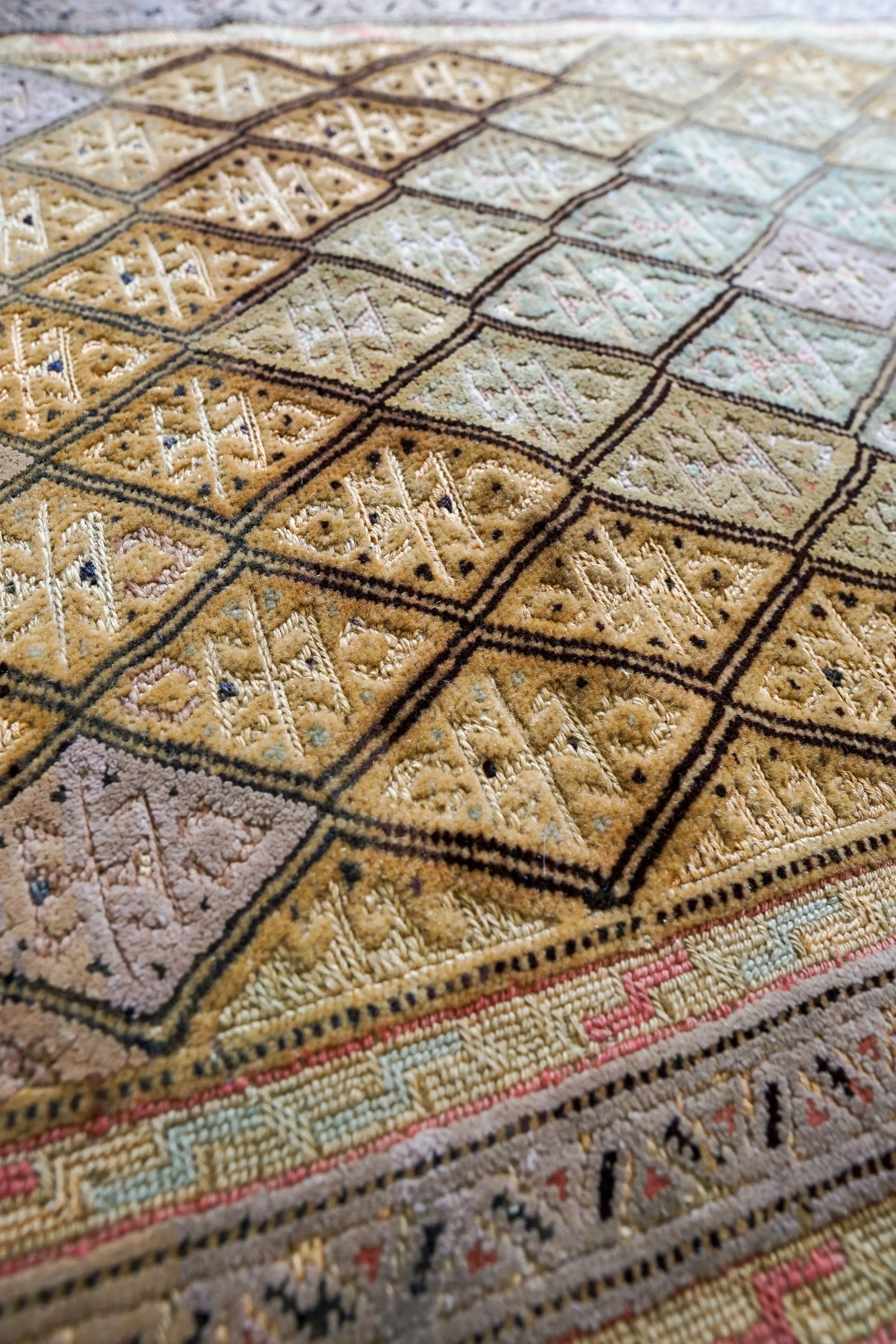 108×75cm アフガニスタン オールドマシュワニキリム 手織り 絨毯 Decorworks