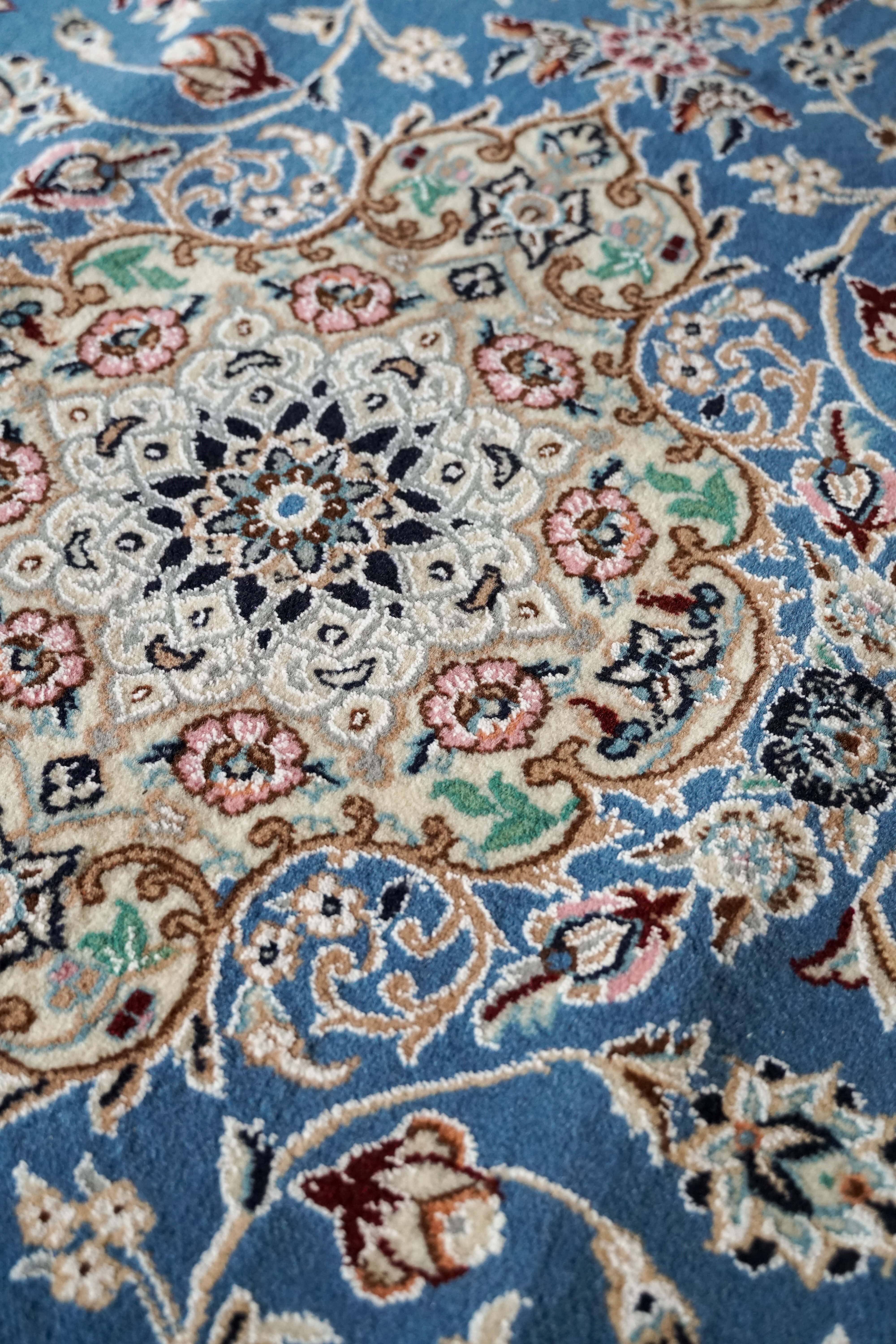 ペルシャ絨毯 ナイン産 青 9la 高級ウール 152×105cm – Decorworks