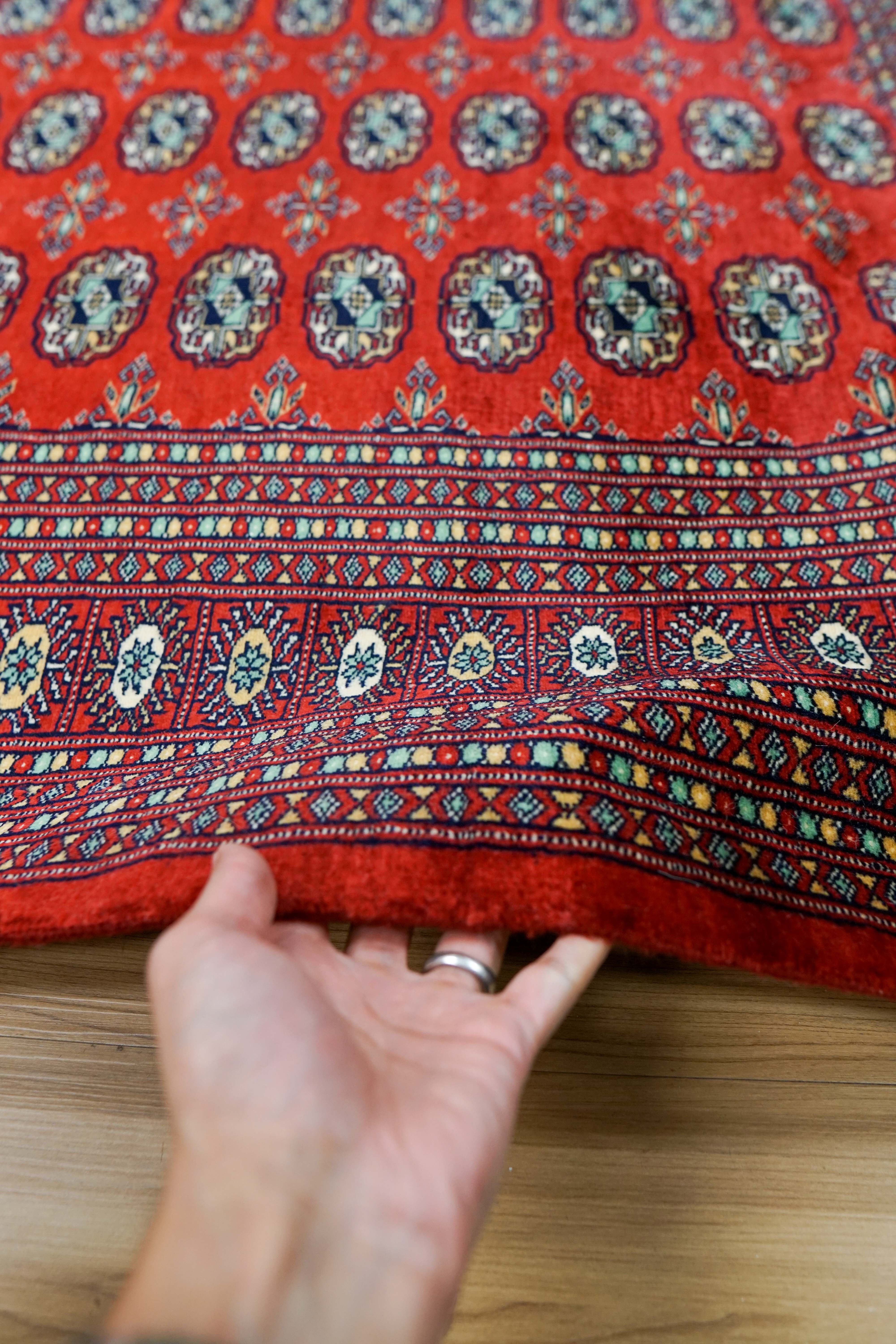 115×70cm パキスタン手織り絨毯 115×70cm パキスタン手織り絨毯