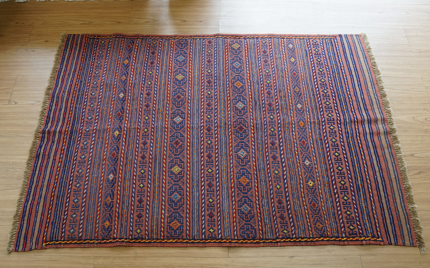  ペルシャ 手織りキリム トラバルラグ 144×94cm