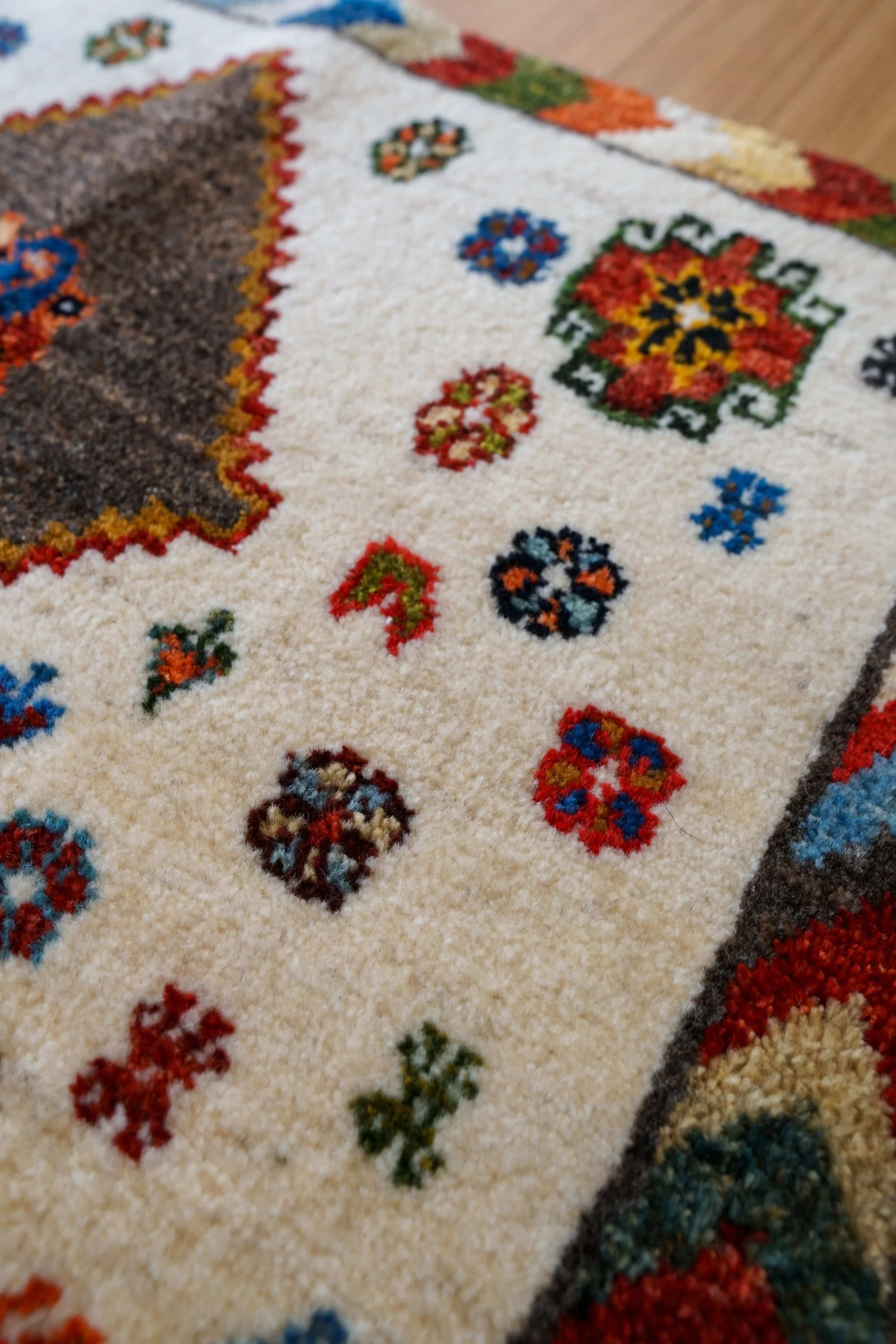 136x74cm Handwoven Persian Kashkuri Gabbeh Rug - Decorworks