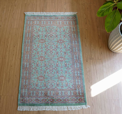パキスタン手織り絨毯 124×77cm - Decorworks