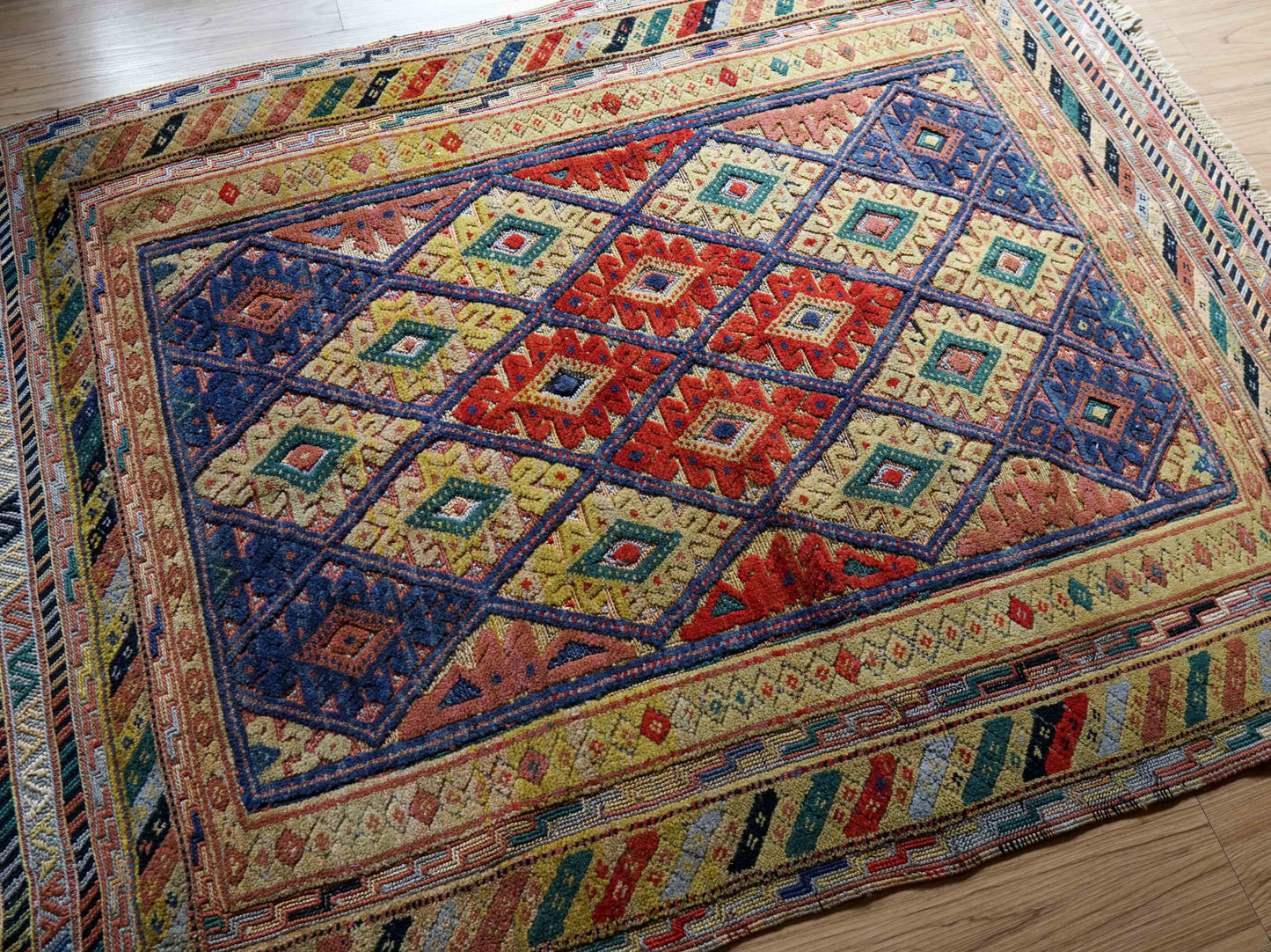  手織り マシュワニ キリム126×93cm　