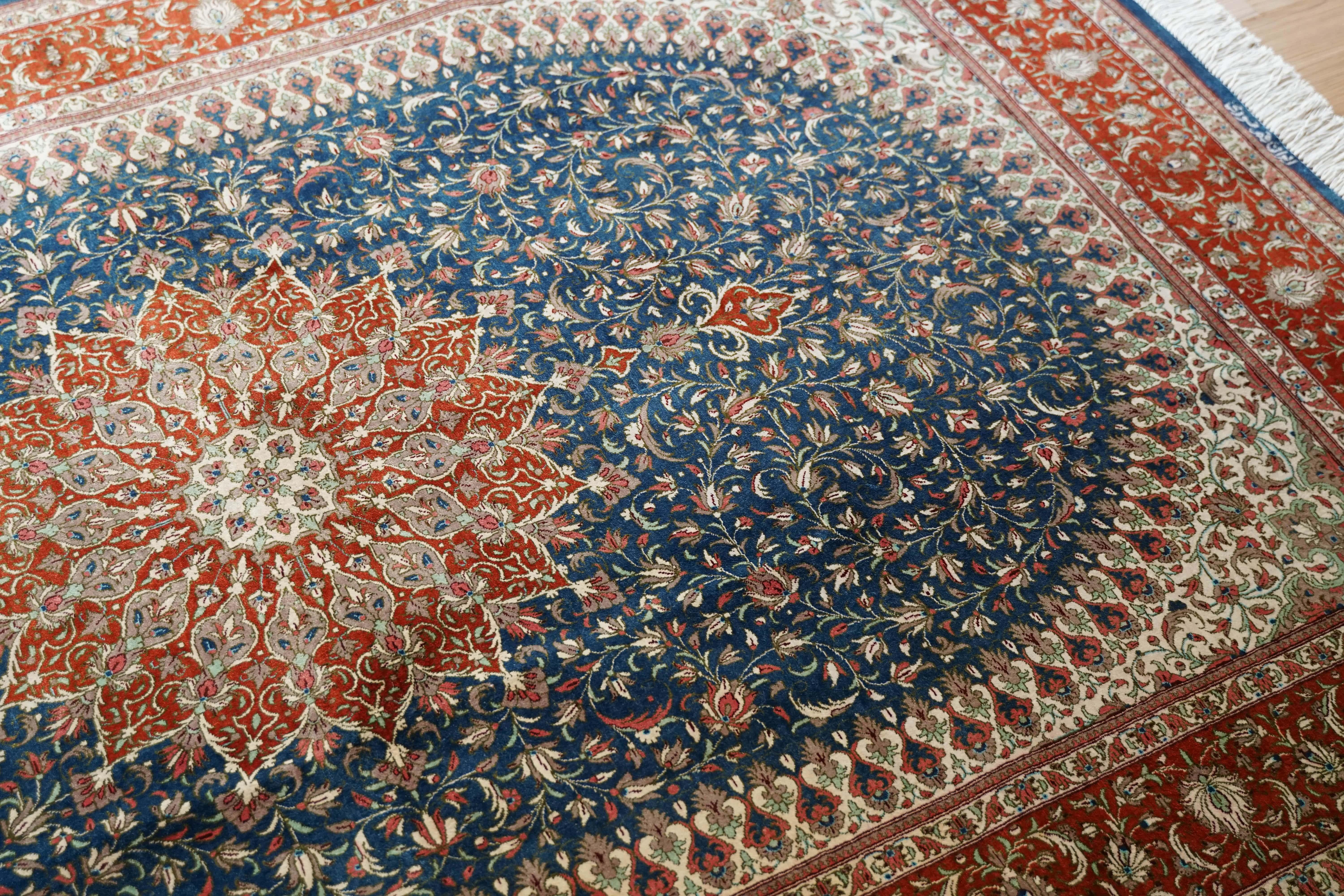 ペルシャ絨毯クム産 ヌーリ工房 シルク100% 証明書付197×135cm