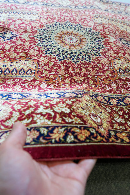 125×81cm　ペルシャ絨毯　クム産　モハメドジャムシェヂ房　シルク 100%　証明書付 Decorworks