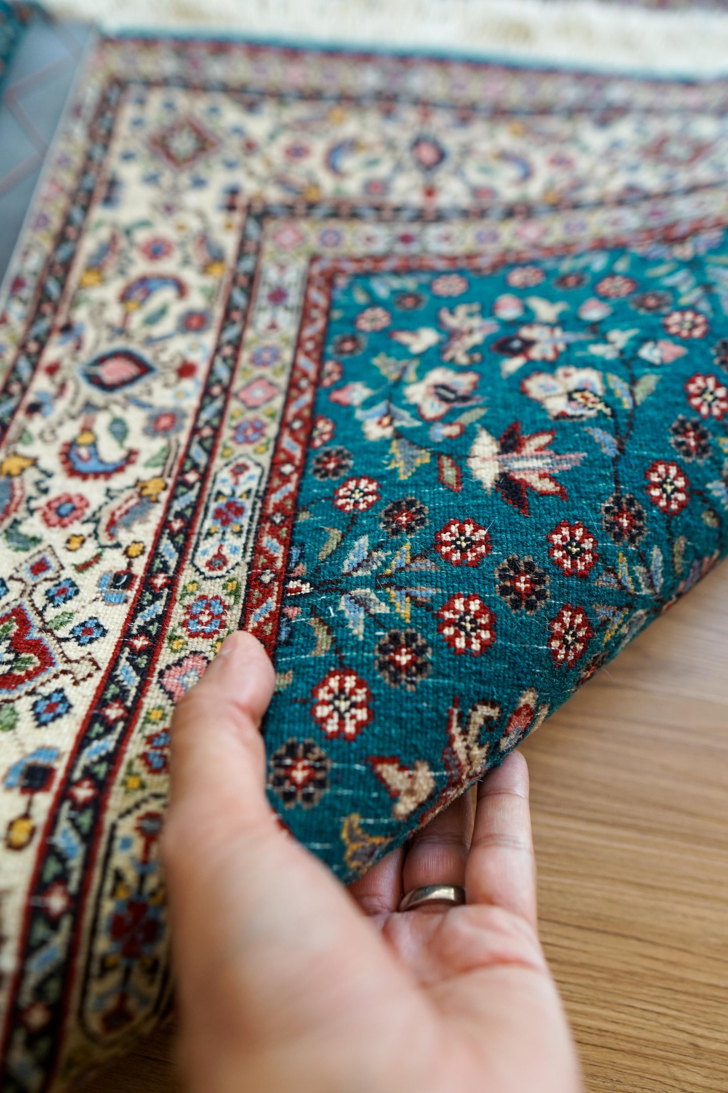 手織り ペルシャ絨毯ムード　154×97cm